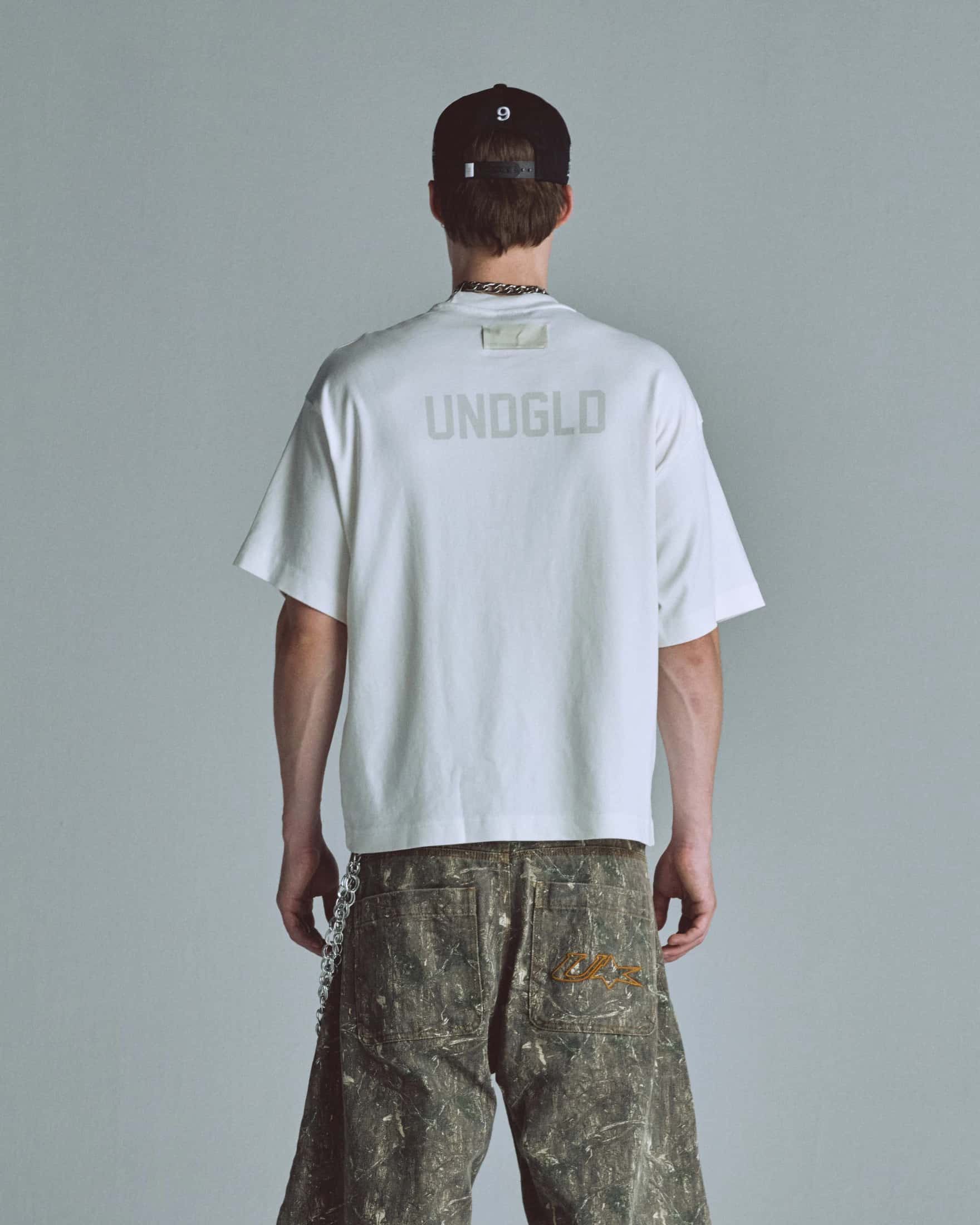 Basics UNDGLD Boxy Fit Tshirt White - miniatura 3