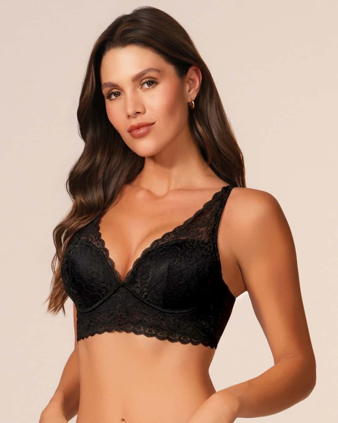 Bralette en Encaje con Copa Interna y Soporte Ligero Ref. 457