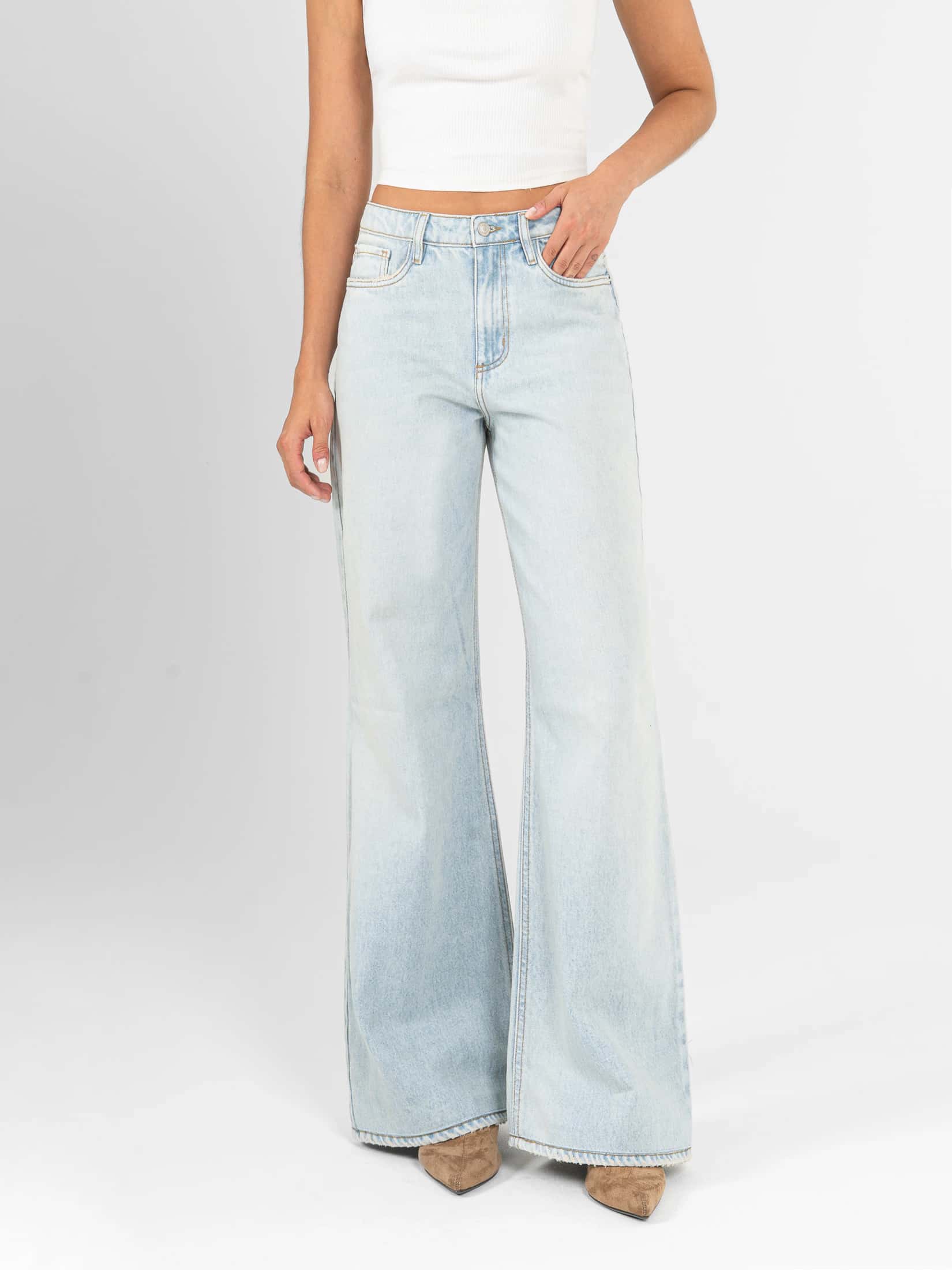 Ref: 066498 Jean mom flare, rígido, tiro alto, tono azul claro - miniatura 3