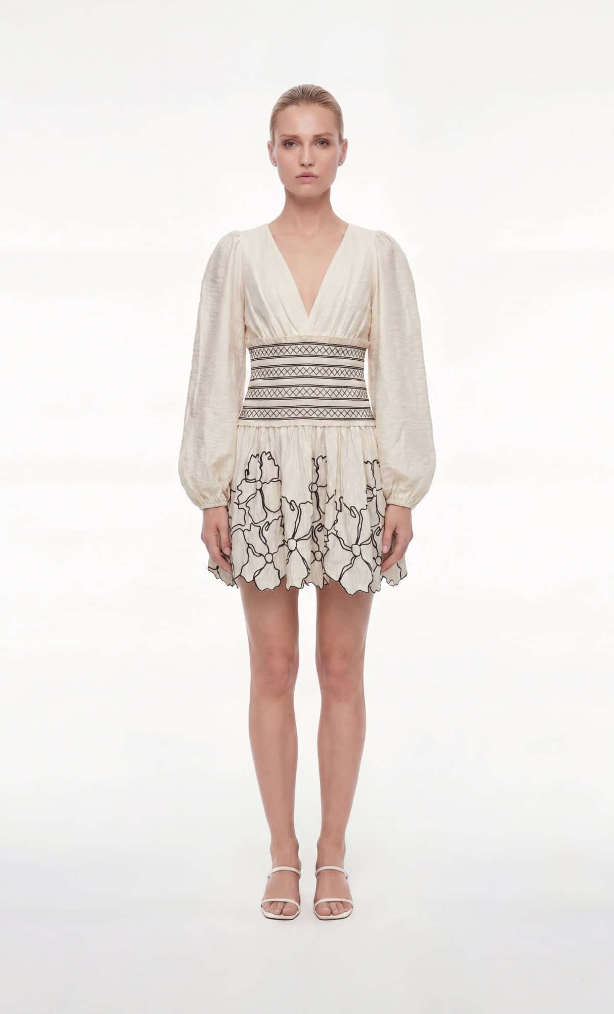 Vestido corto Isola