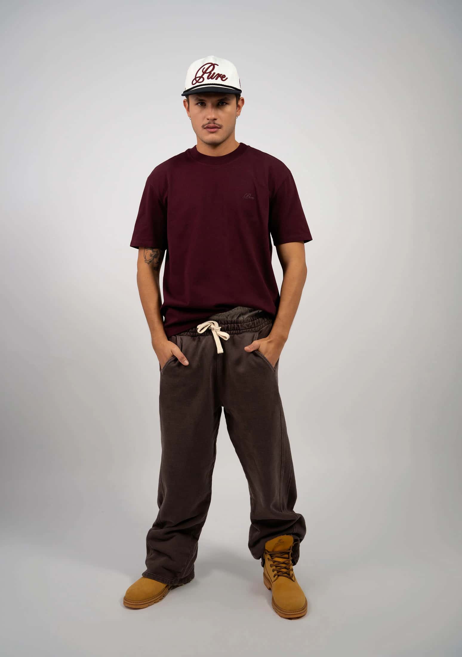 Classic Burgundy T-Shirt - miniatura 3