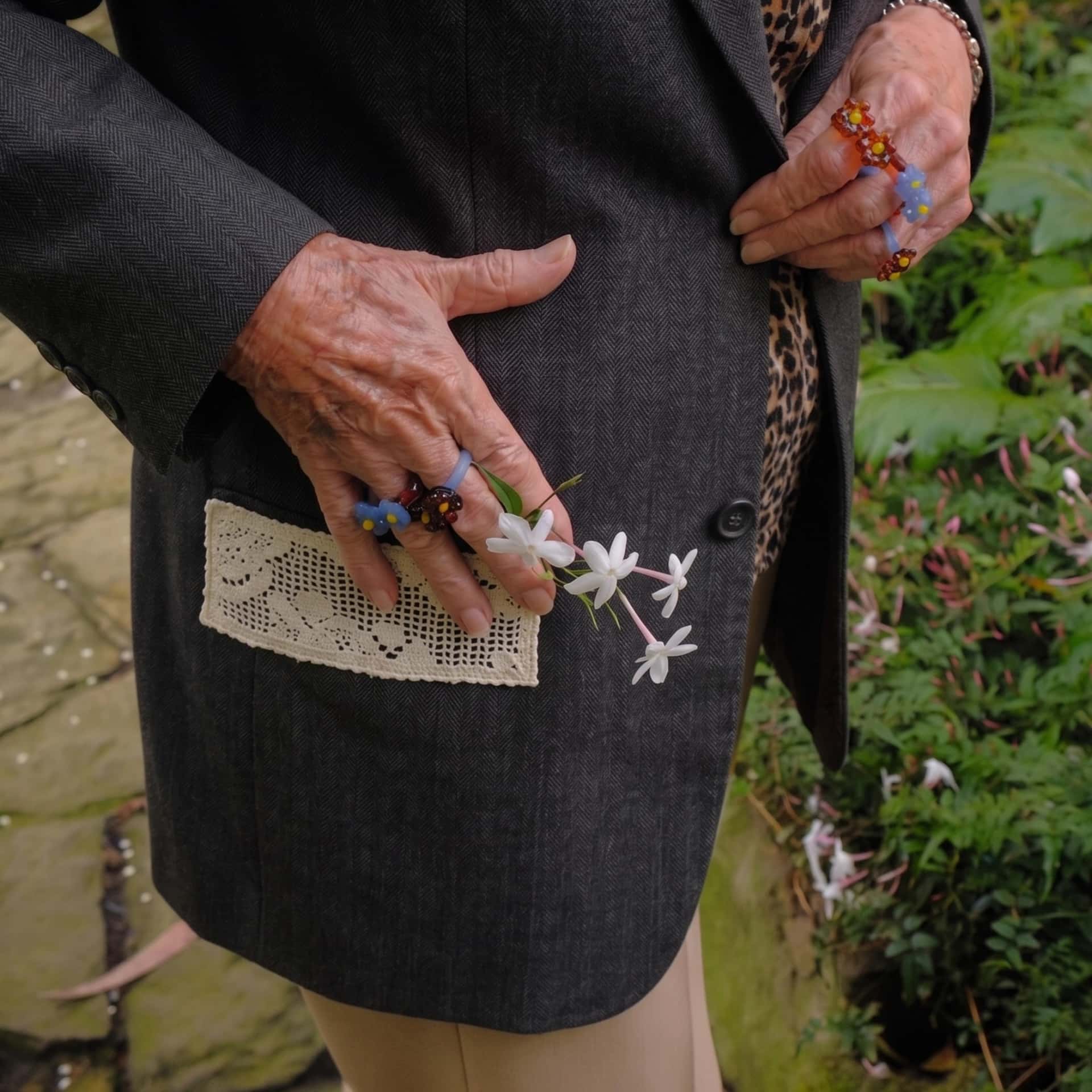 Upcycled Blazer w/ Lace - miniatura 6