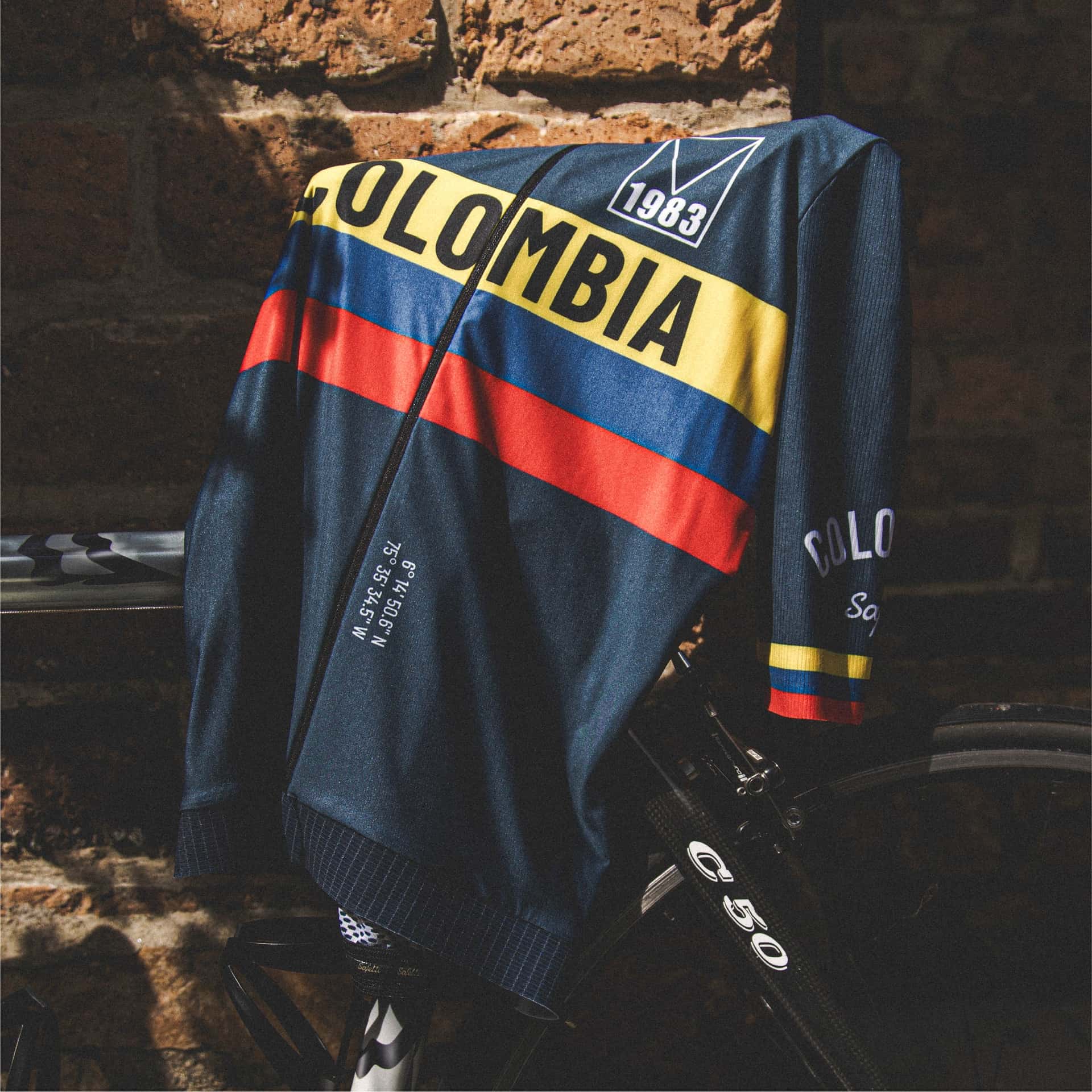 CAMISA CICLISMO MANGA CORTA COLOMBIA VARTA 26 PARA HOMBRE - miniatura 6