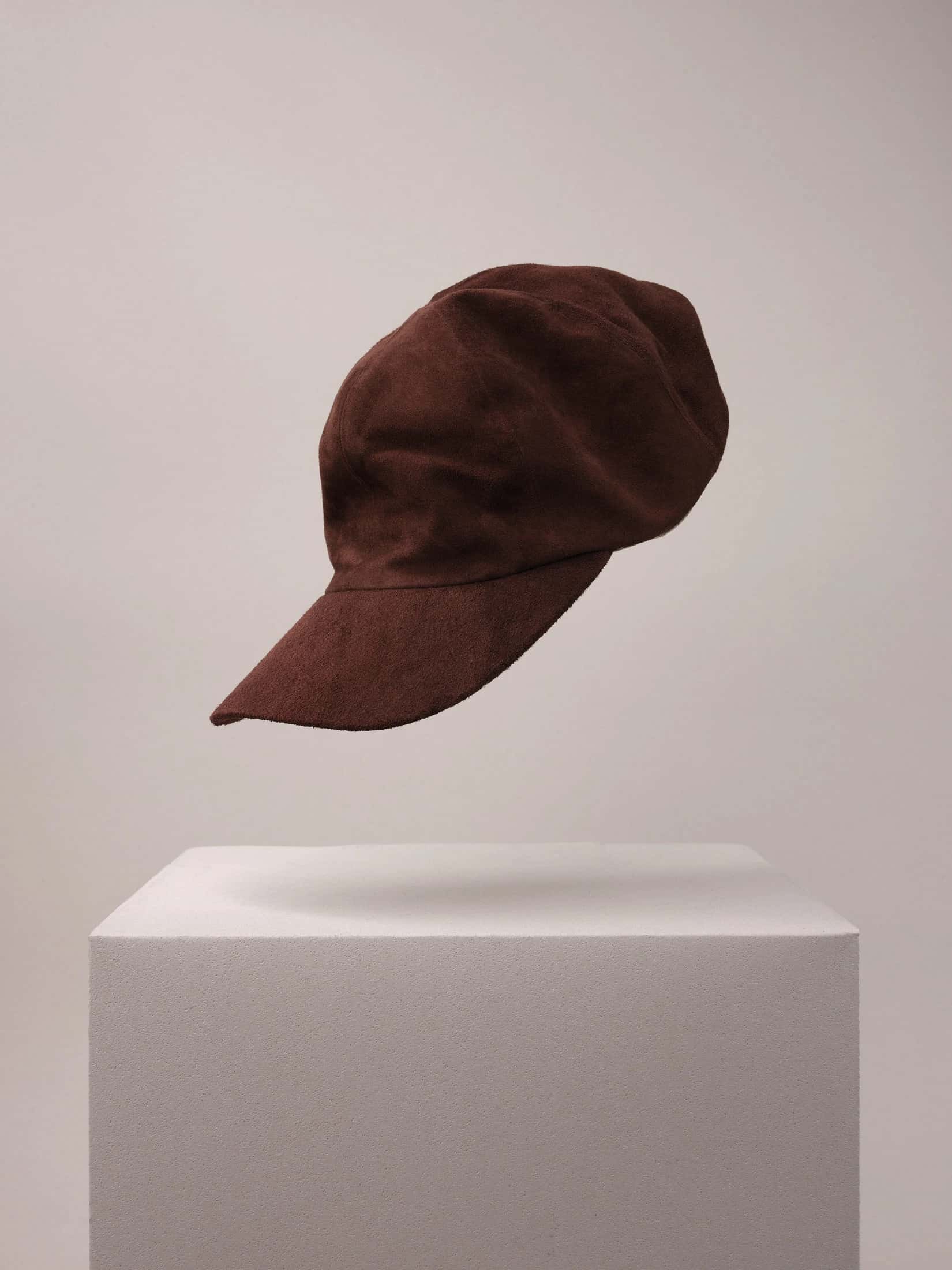 Suede Cap · Brown