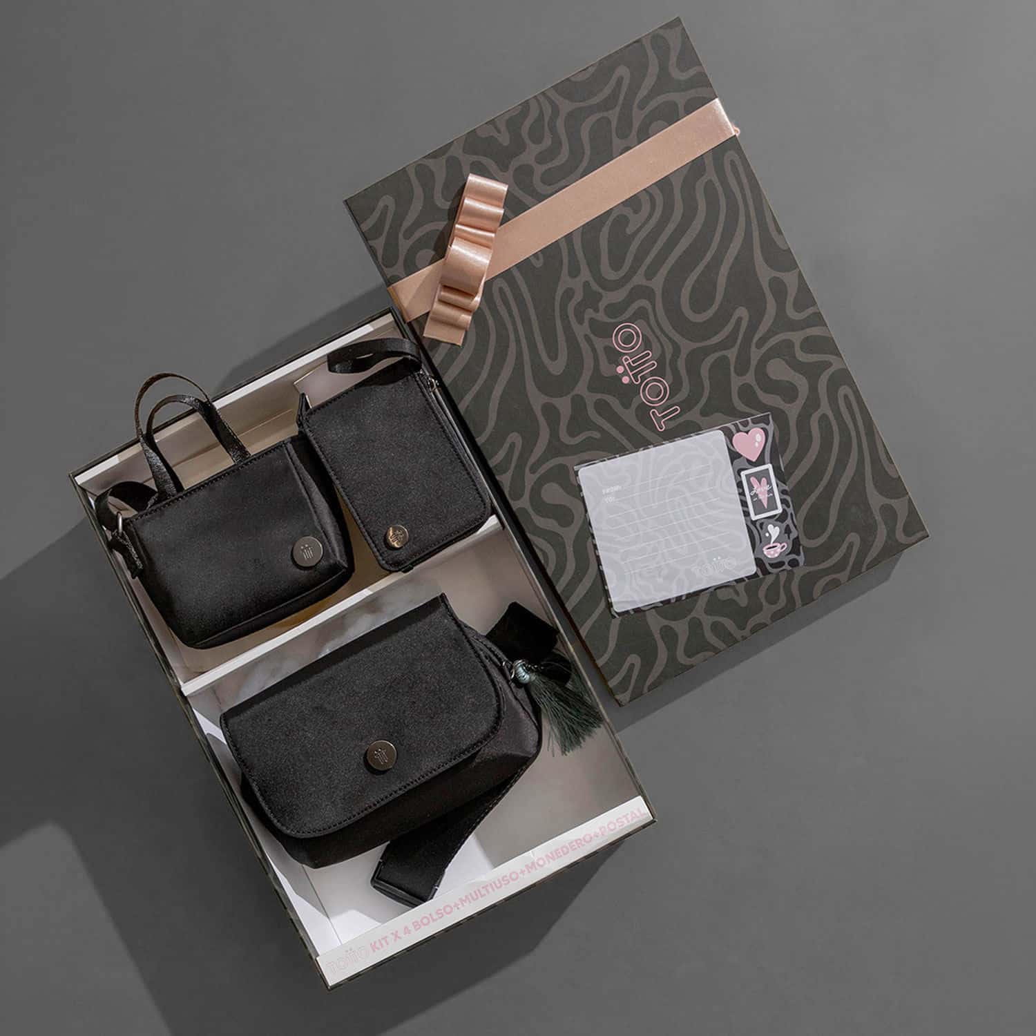 Kit de regalo Corneana 2 Riñonera+Cosmetiquera+Monedero+Postal Negro
