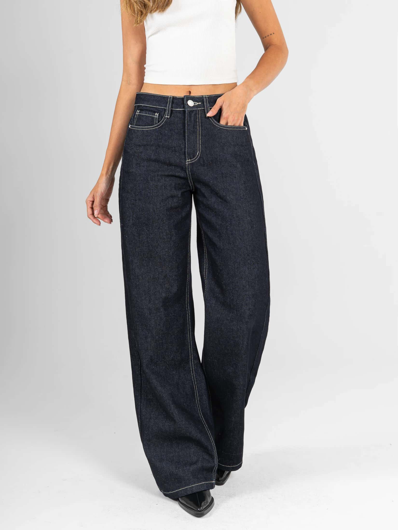 Ref: 066527 Jean mom flare, rígido, tiro alto, tono azul oscuro