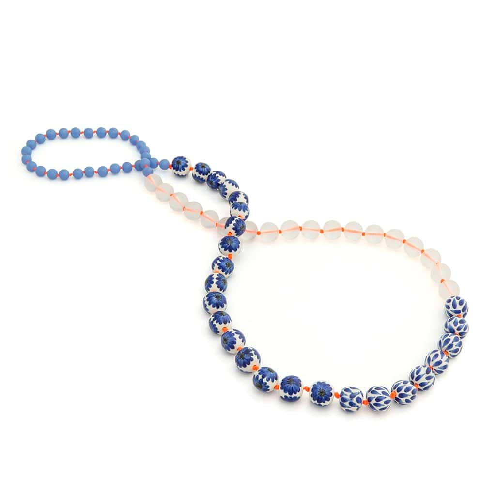 COLLAR MINI ESFERAS AZUL COBALTO