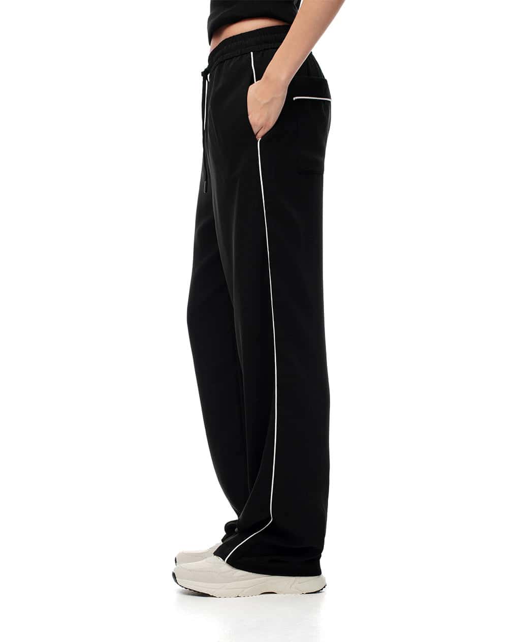Pantalón tiro alto liviano negro mujer