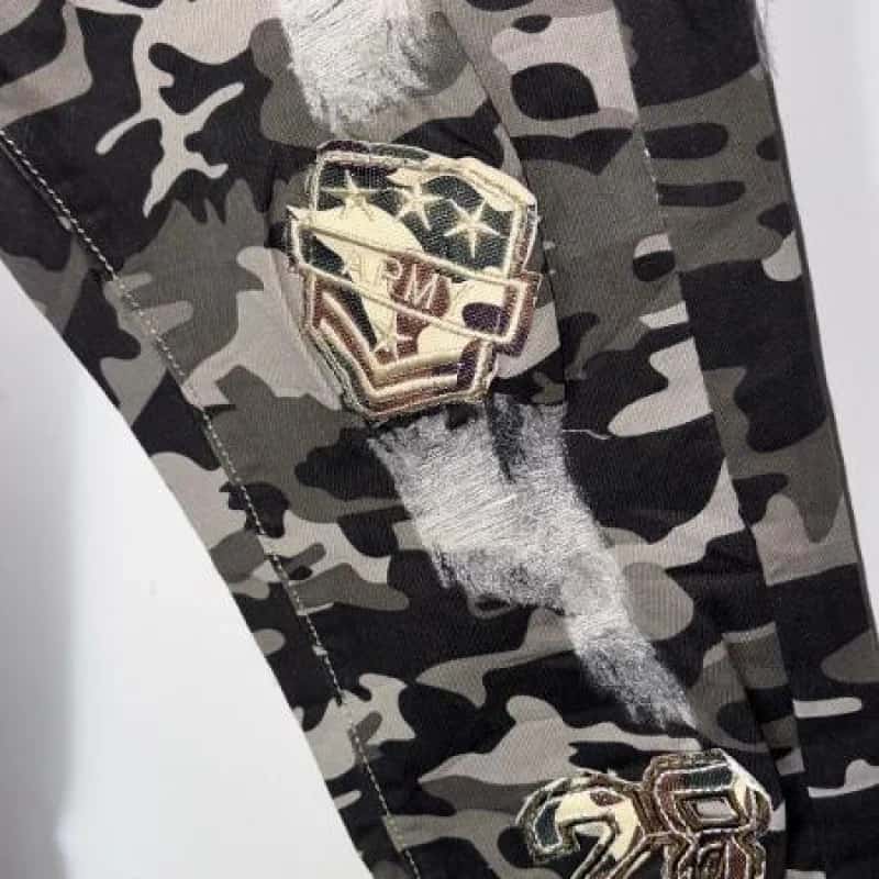 JEANS MILITAR CON PARCHES NEW PLAY - miniatura 2