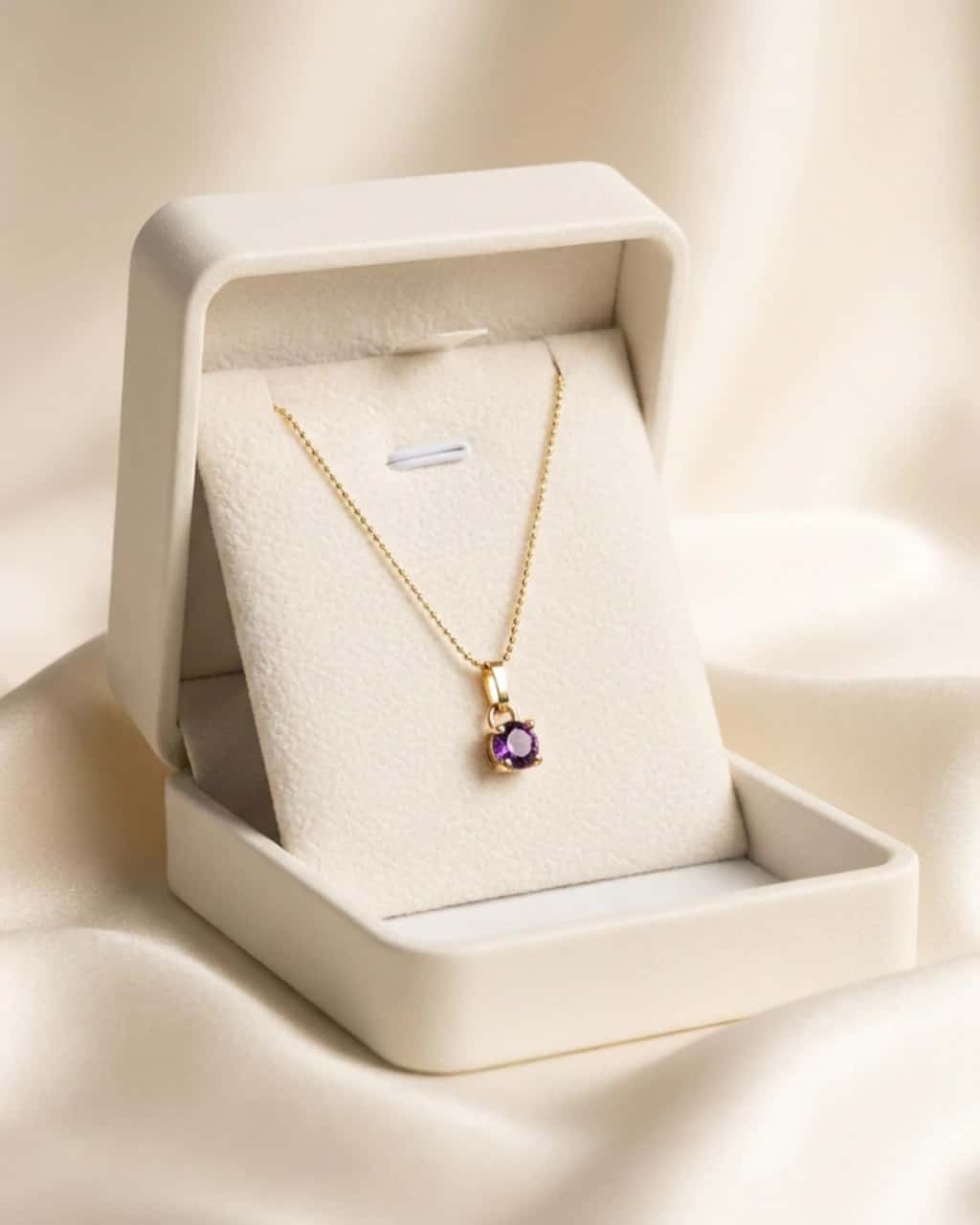 Dije Punto de luz Amatista en Oro 18k