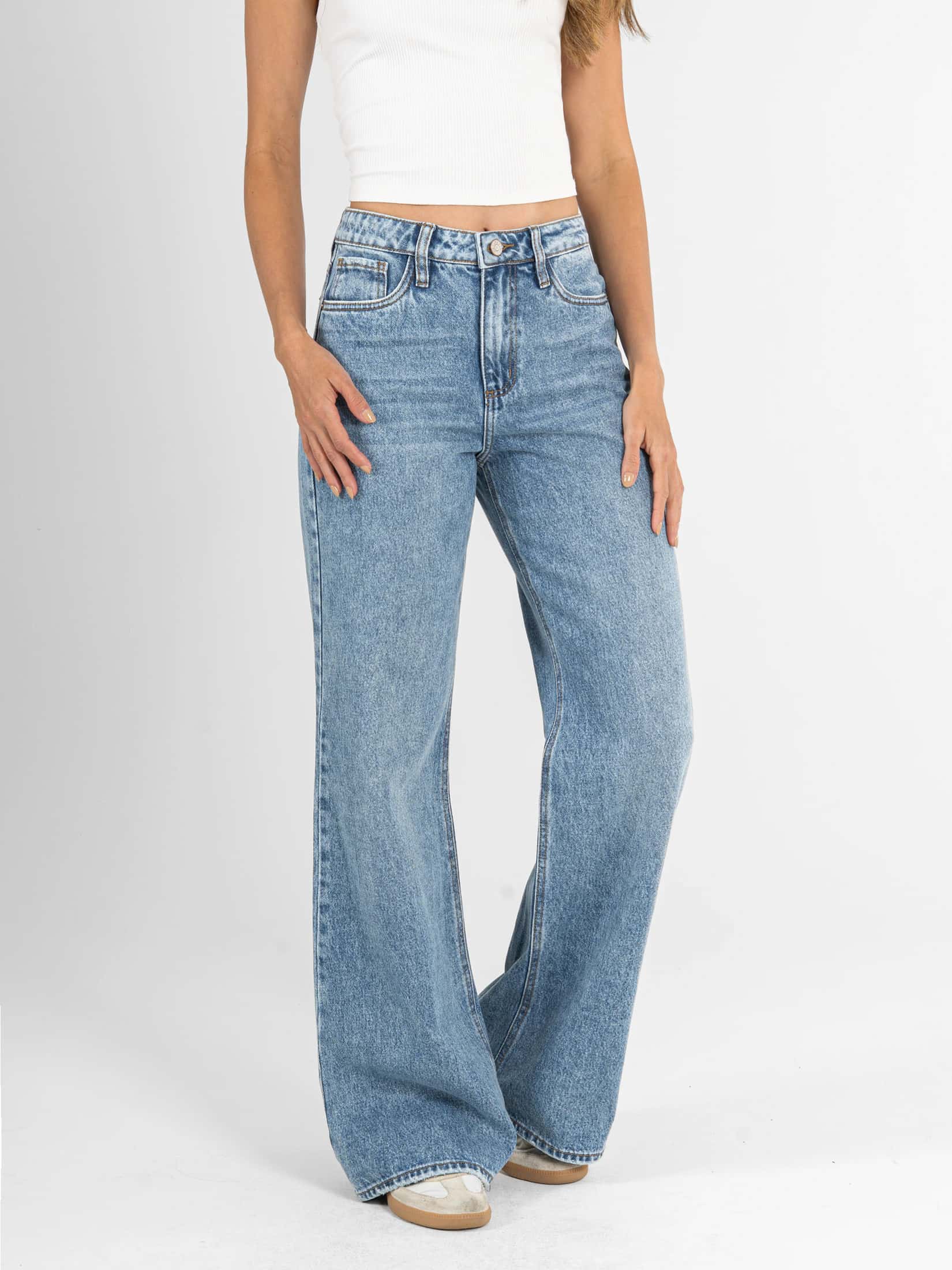 Ref: 066612 Jean mom flare, rígido, tiro alto, diseño cinco bolsillo, tono azul medio - miniatura 3