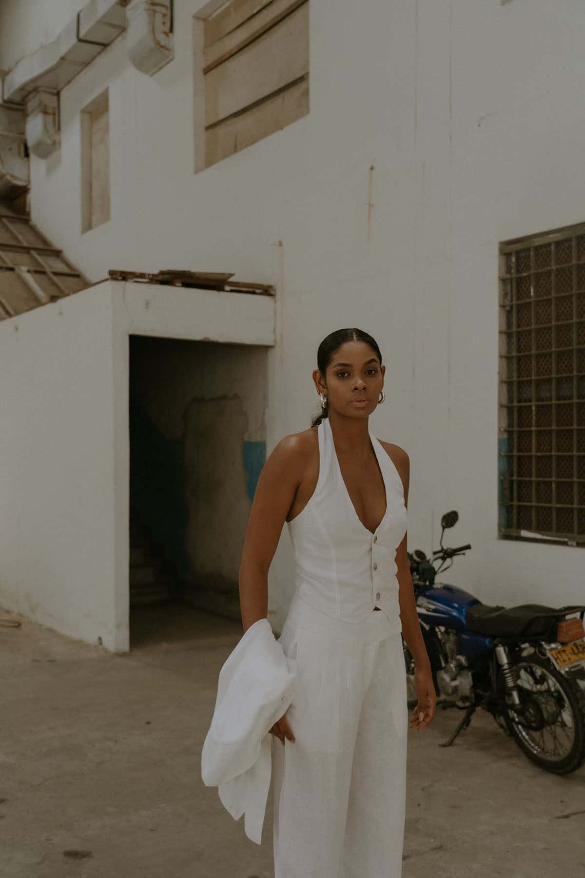 TATI VEST WHITE/NATURAL
