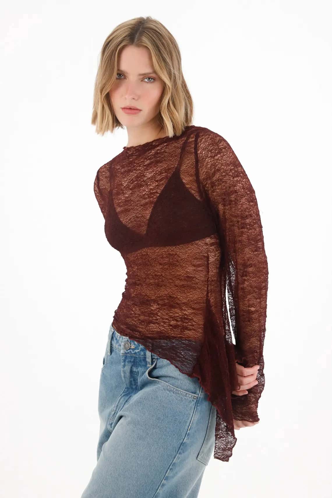 Camiseta manga larga en tela tipo blonda roja para mujer