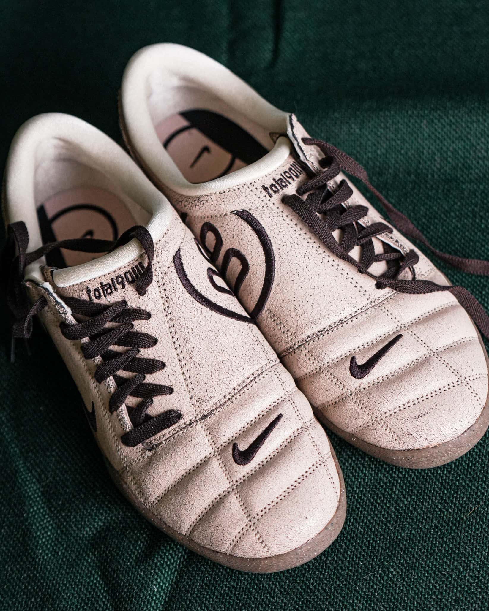 TENIS GUAYO  BLANCO PERLA T90 NIKE