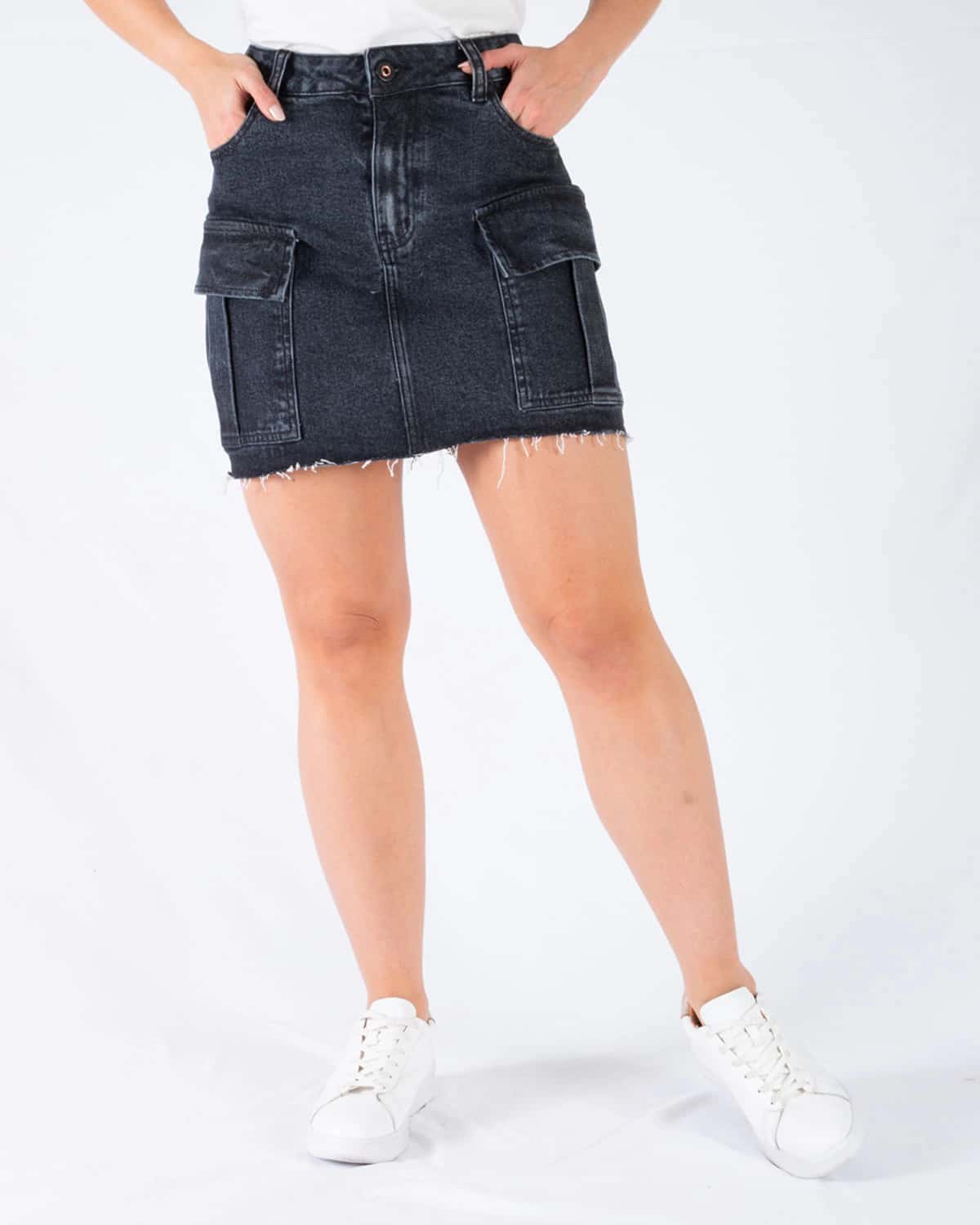 Falda negra denim para mujer
