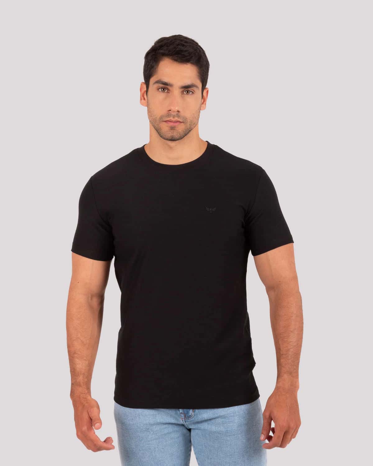 Camiseta negra para hombre