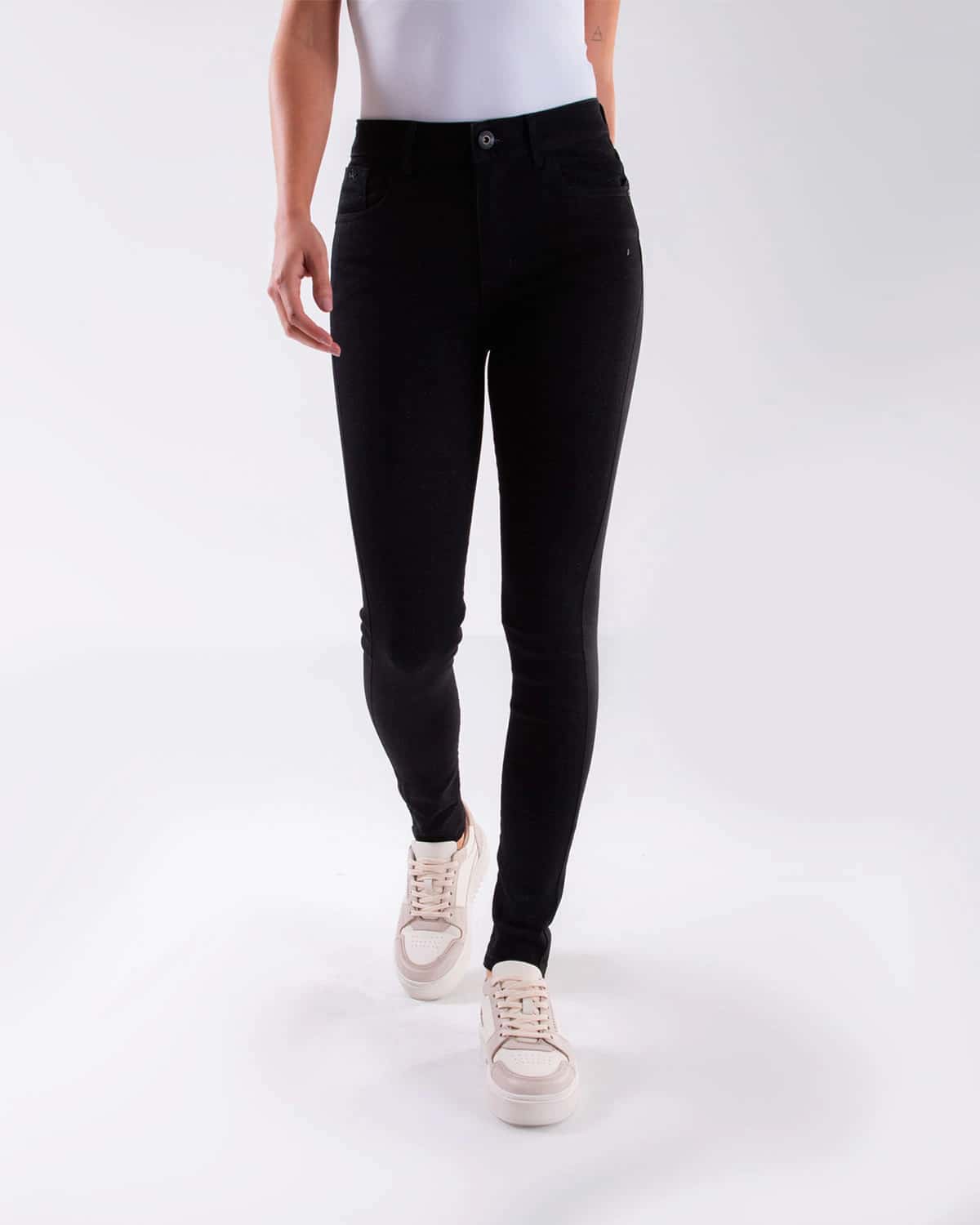 Jean negro para mujer