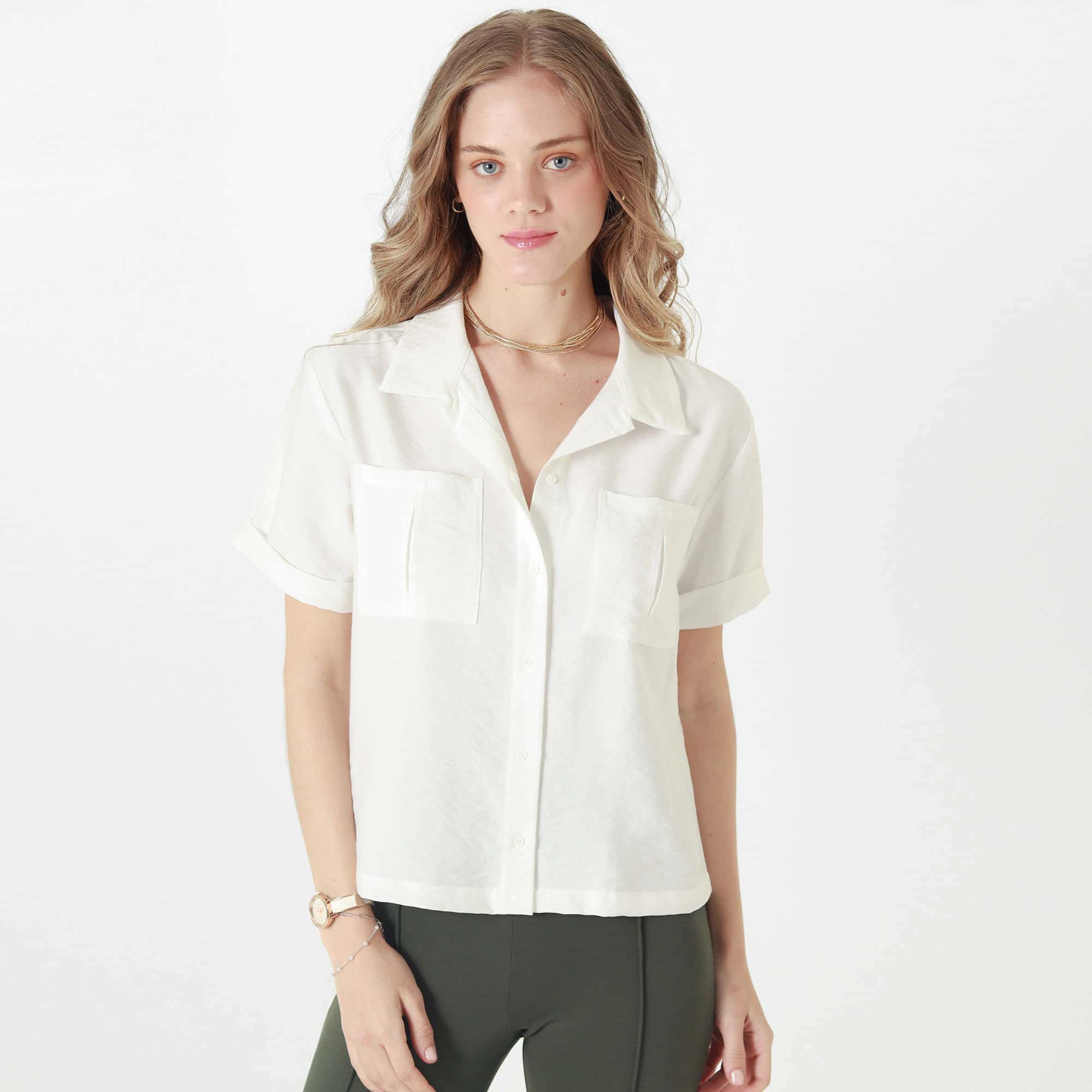 Blusa Cuello Sport Manga Corta