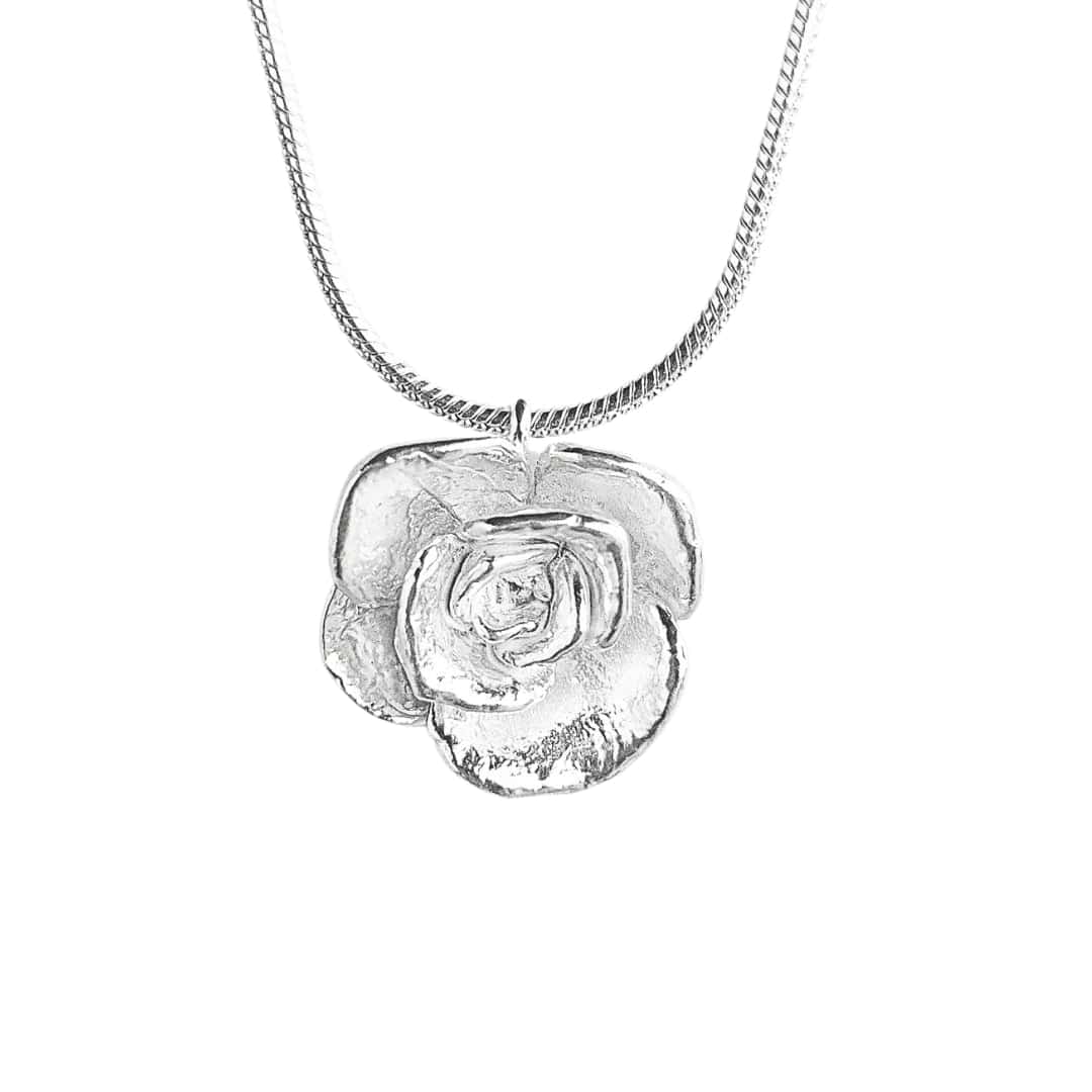 Collar suculenta Jane en plata brillante