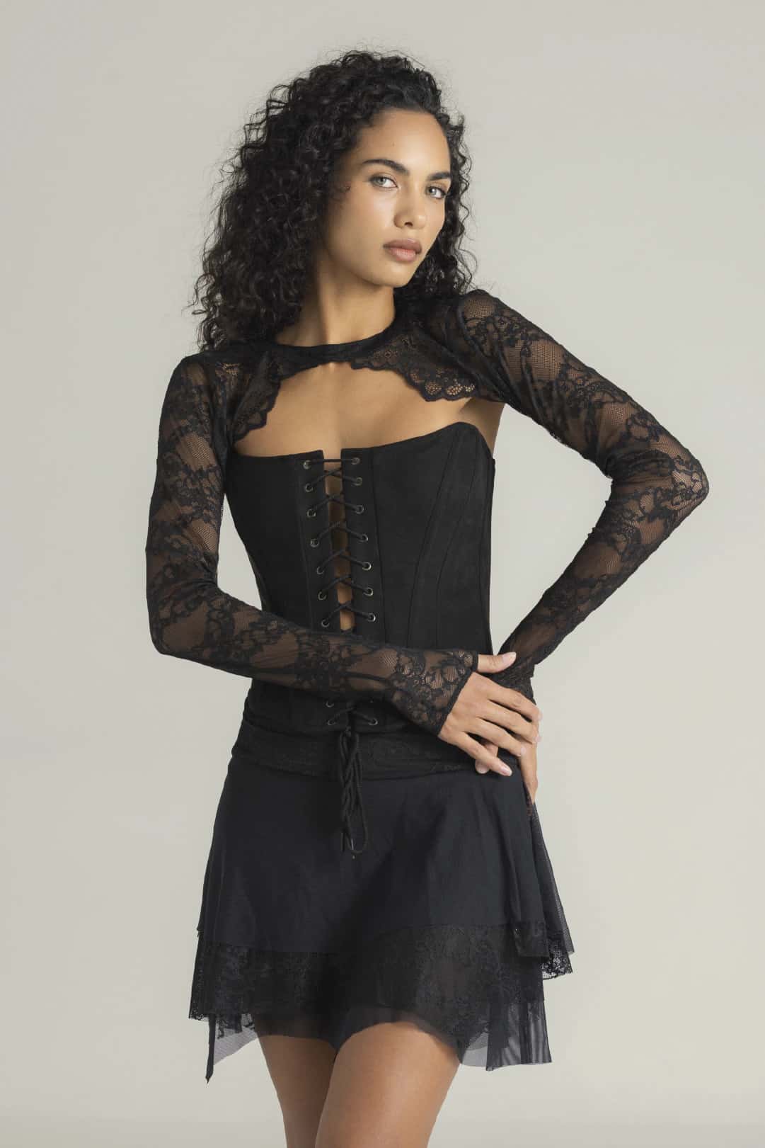 SET MANGAS PIA NEGRO & CORSET VICTORIA