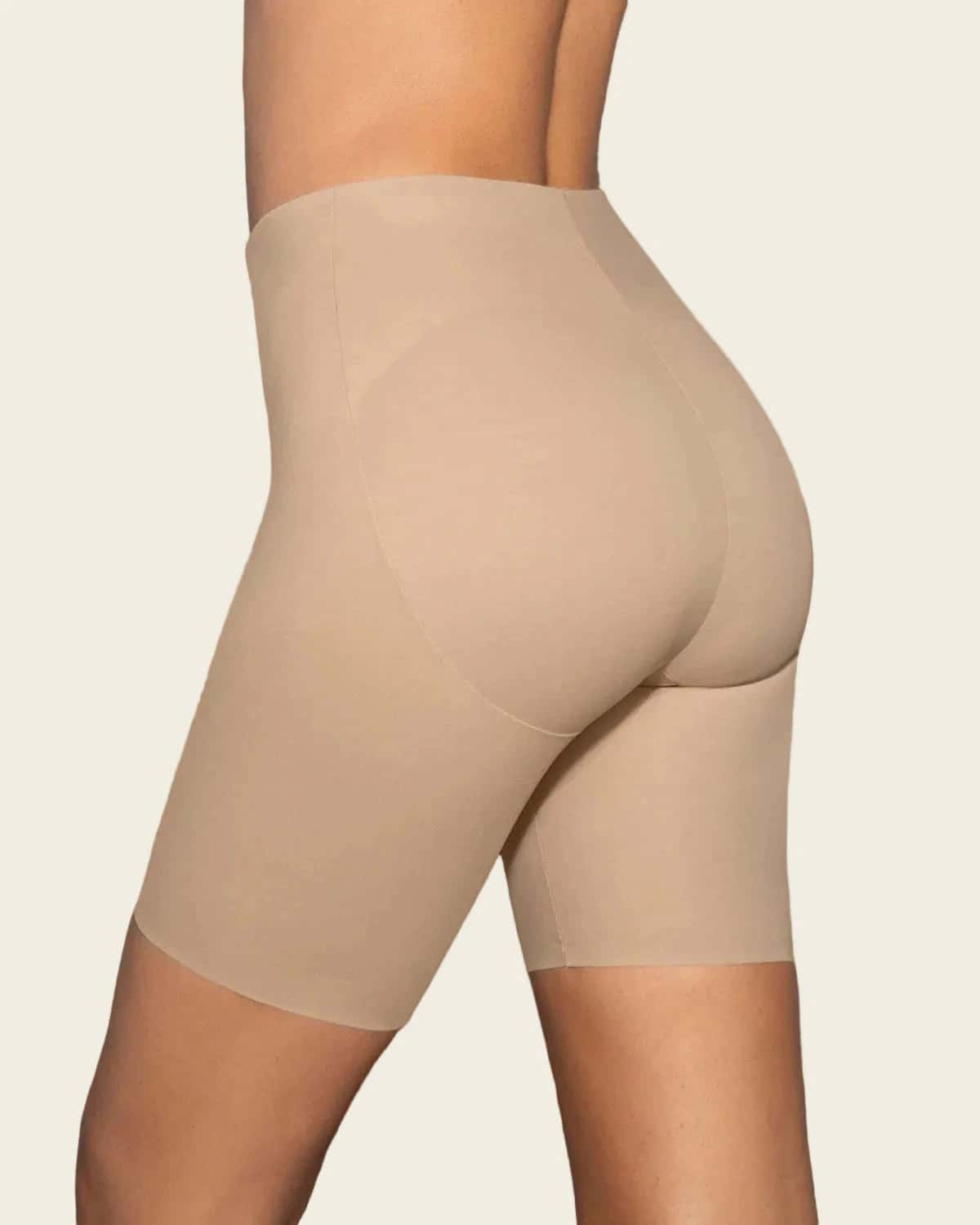 Panty short invisible de control de abdomen efecto levanta cola