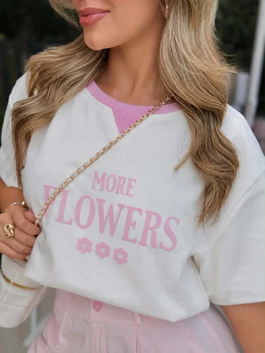 Camiseta Oversized  Flowers (Marfil )￼