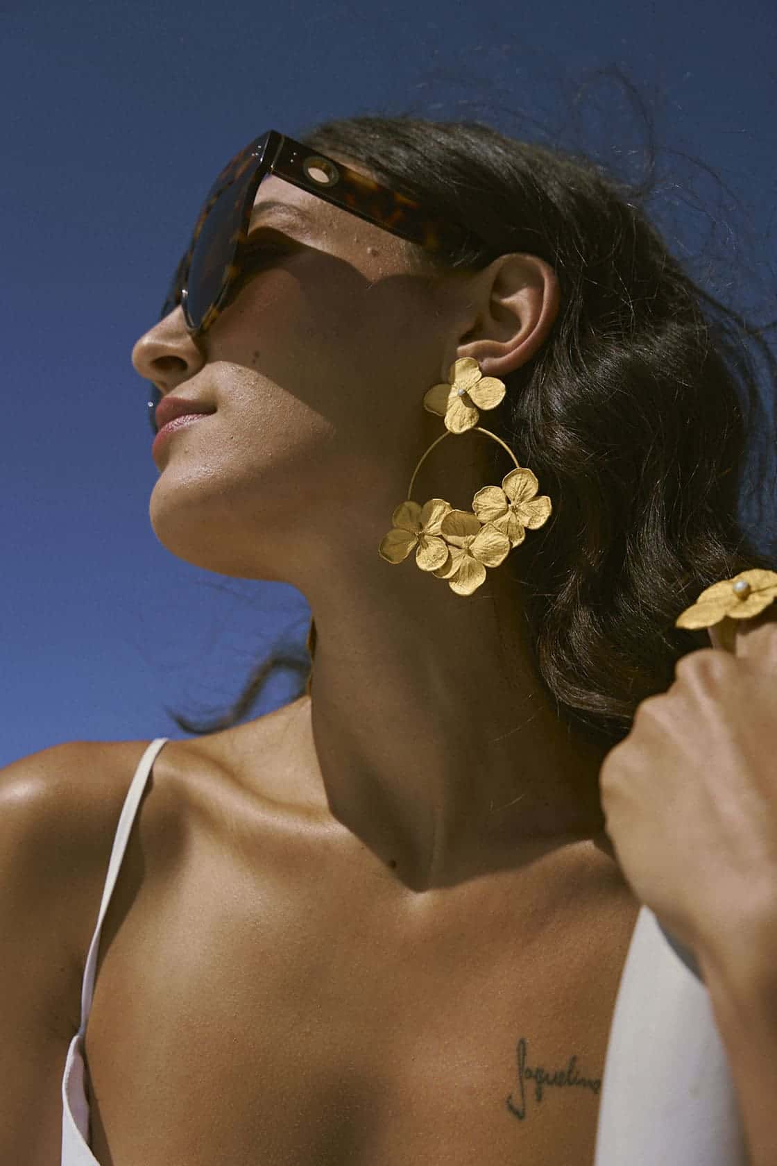 HYDRANGEA TRIDENTE EARRINGS AND REMOVABLE PEARL STUDS