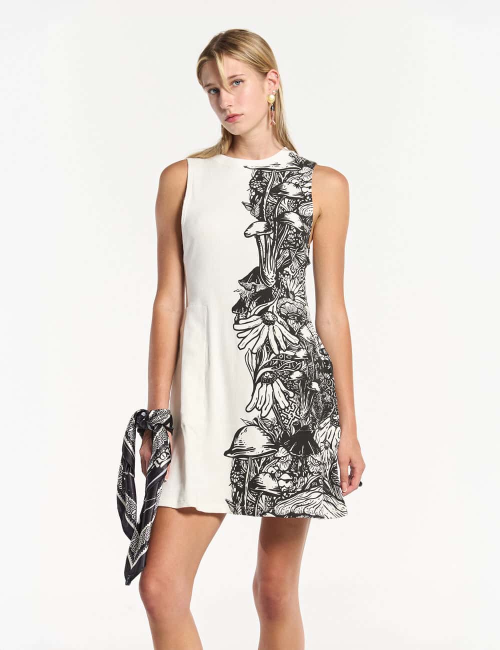 Vestido Corto cuello Alto Flora crudo Mujer