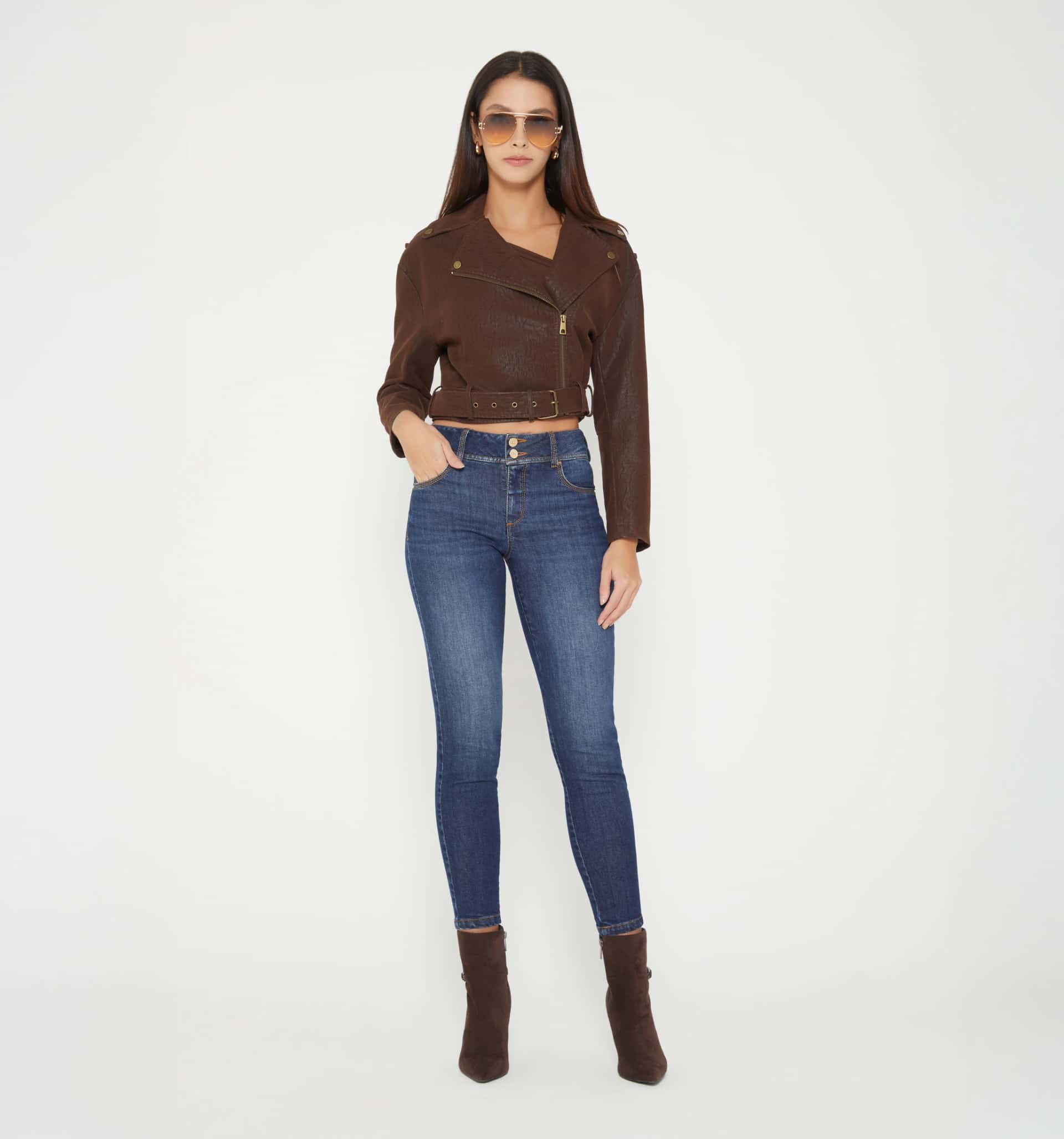 Jean skinny tiro medio con ribete
