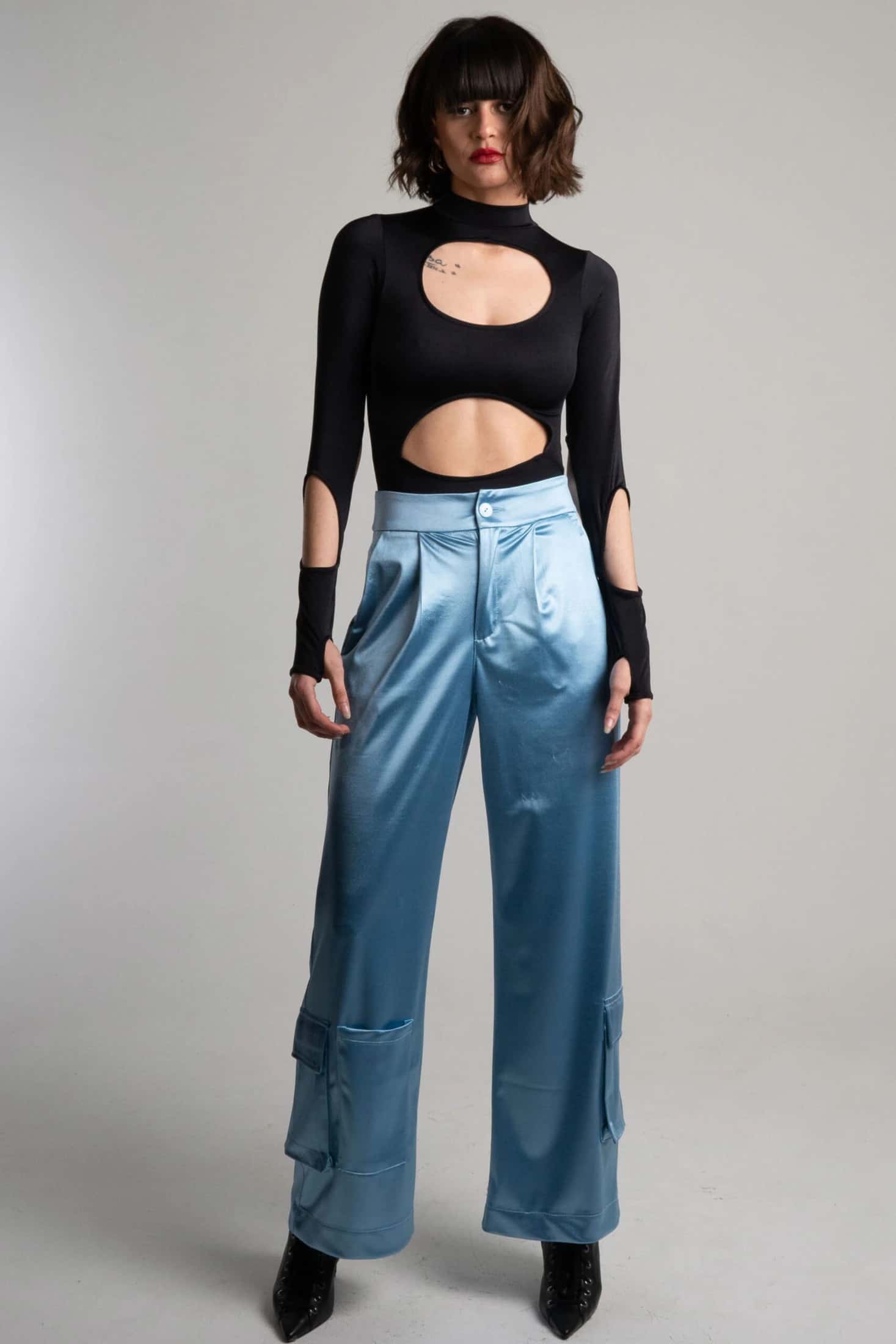 Pantalón Cargo Satén Azul Claro