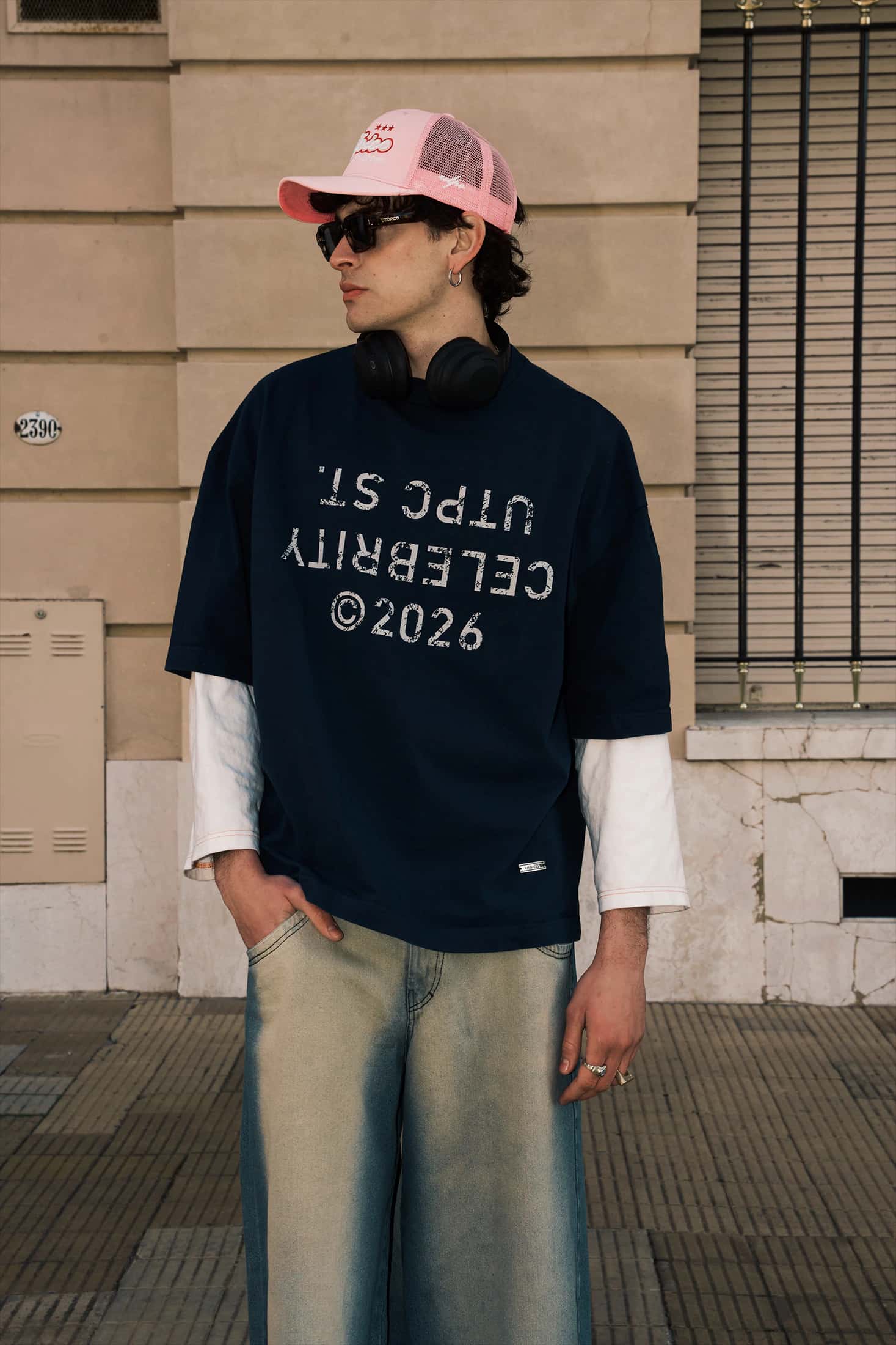 Camiseta Local Celebrity - miniatura 2