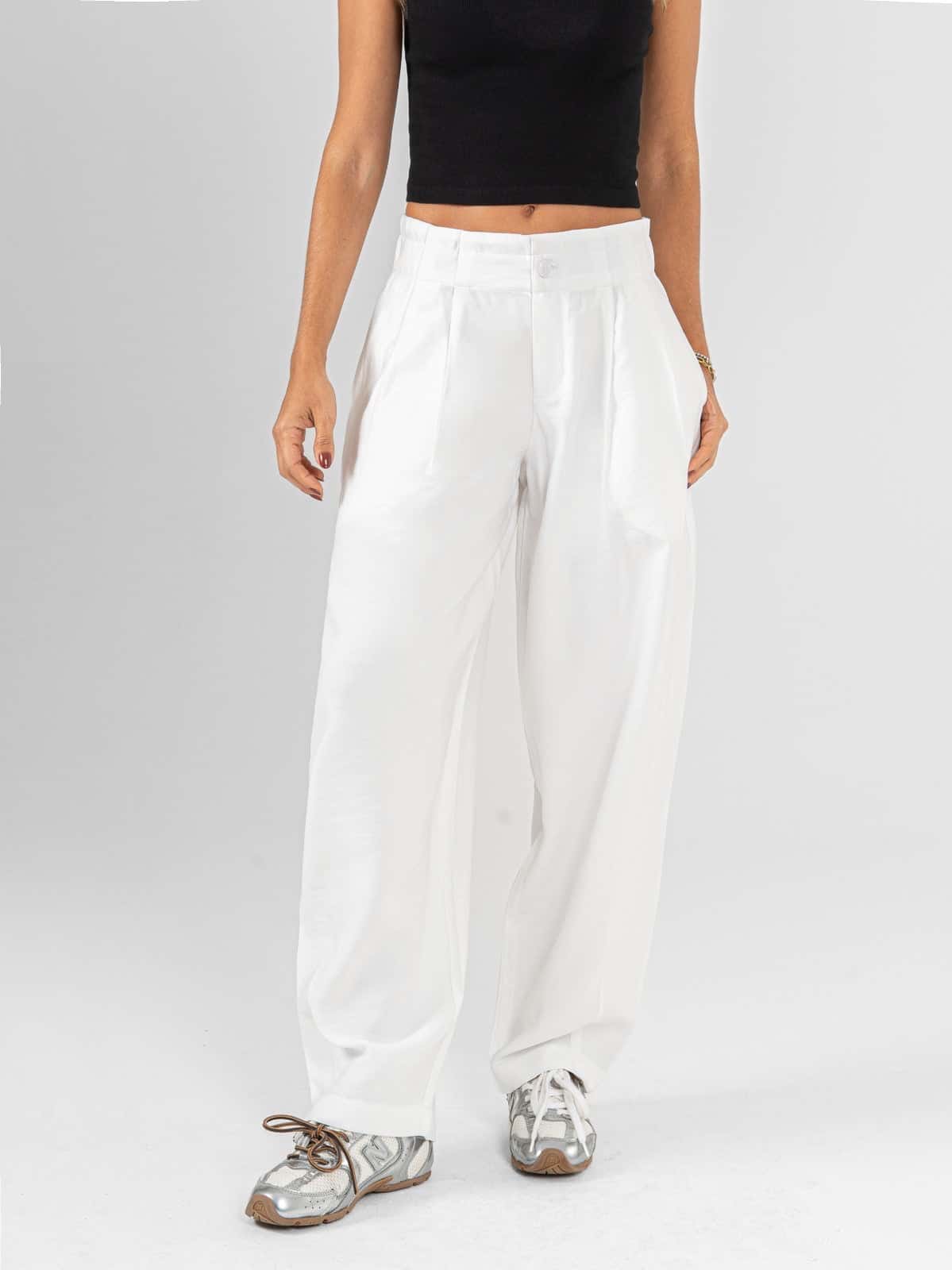 Ref: 0620497 Pantalón baggy, tejido plano liviano, tiro alto, con prenses, tono ivory