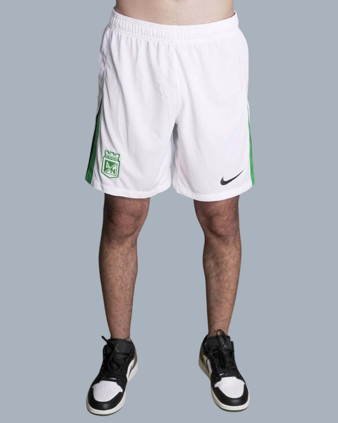 PANTALONETA LOCAL HOMBRE NIKE 2026