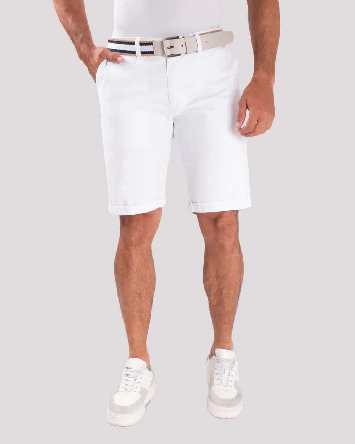 Bermuda slim blanca para hombre