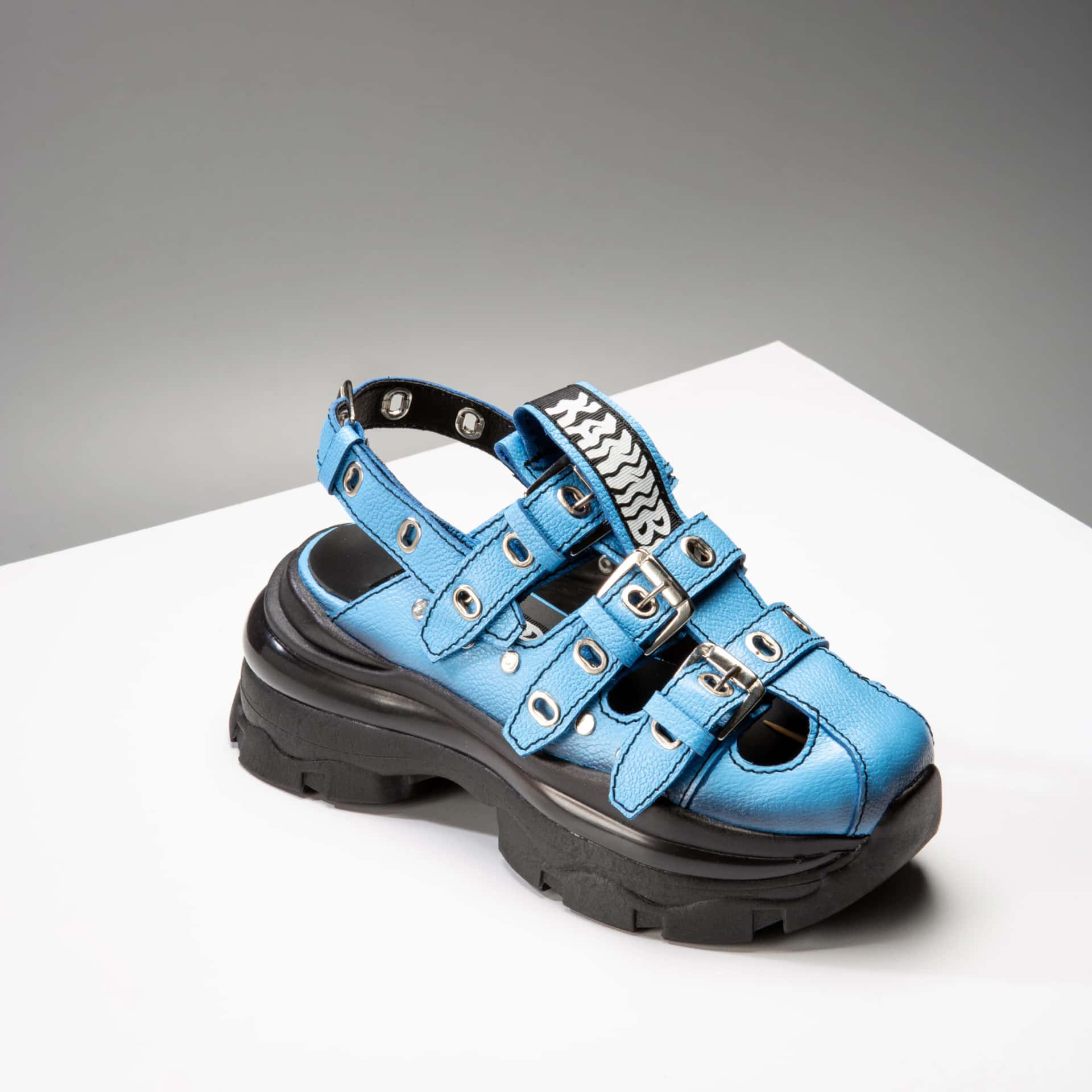 NEO-SANDALS