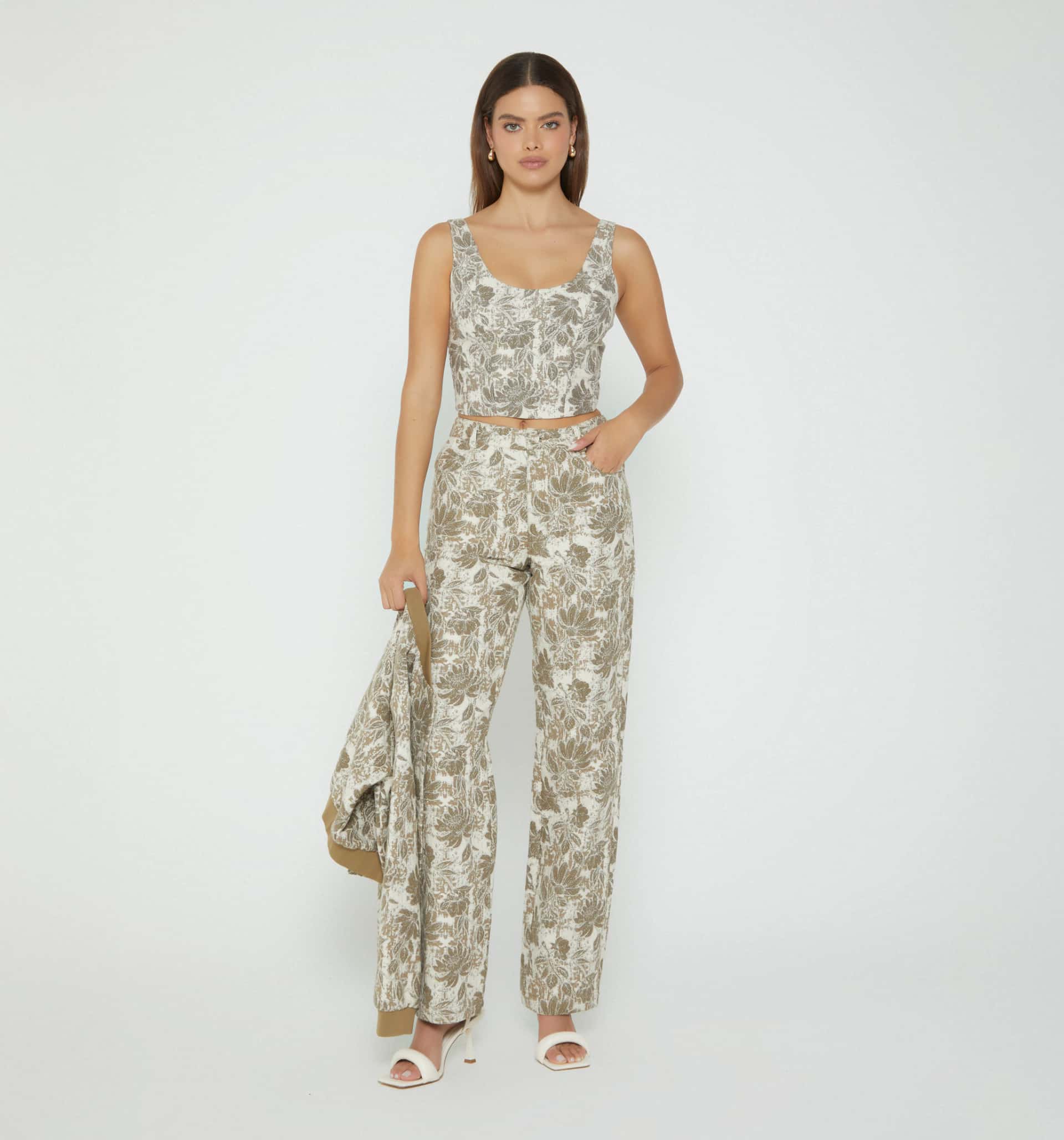 Pantalon tiro alto recto