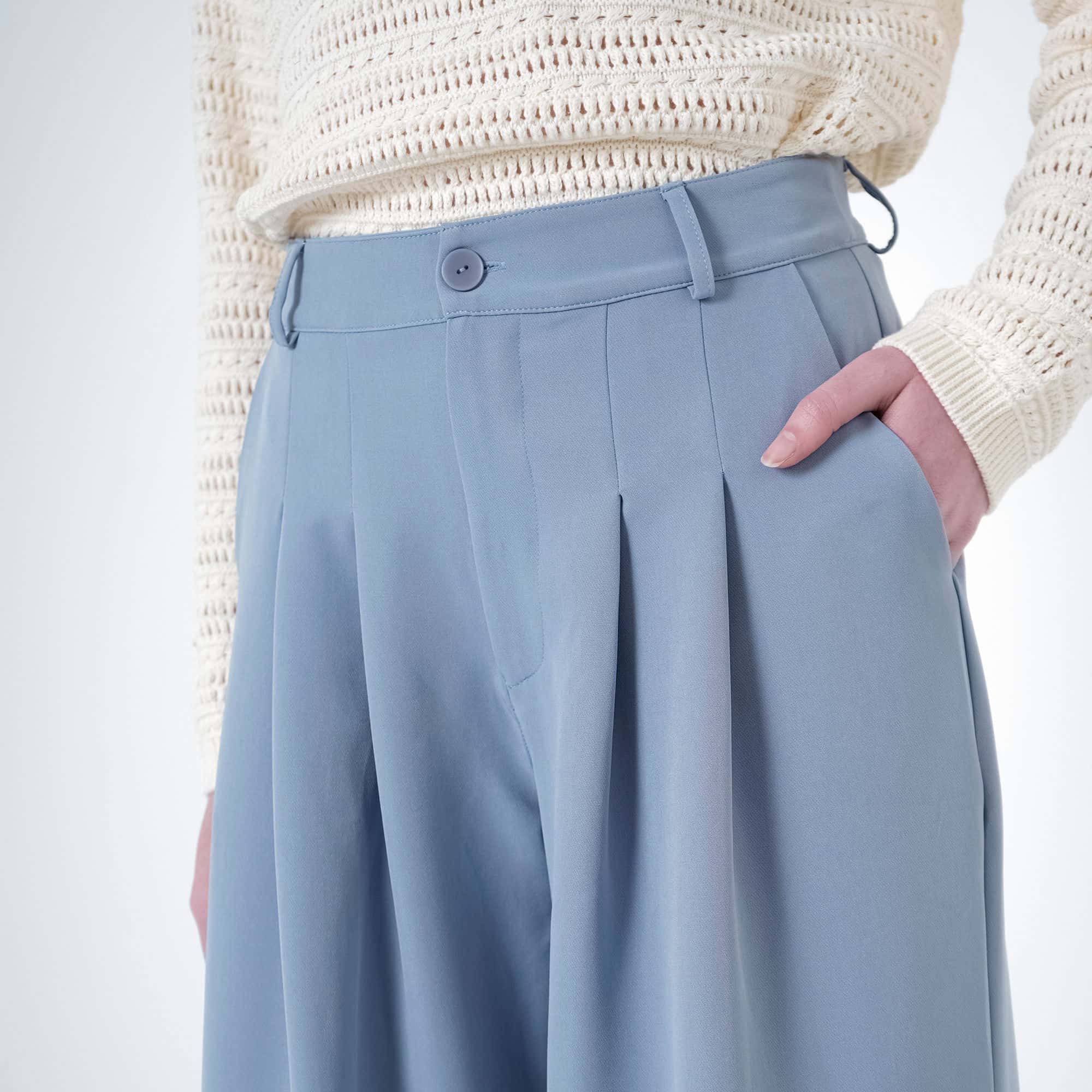 Pantalón palazzo elegante con prenses