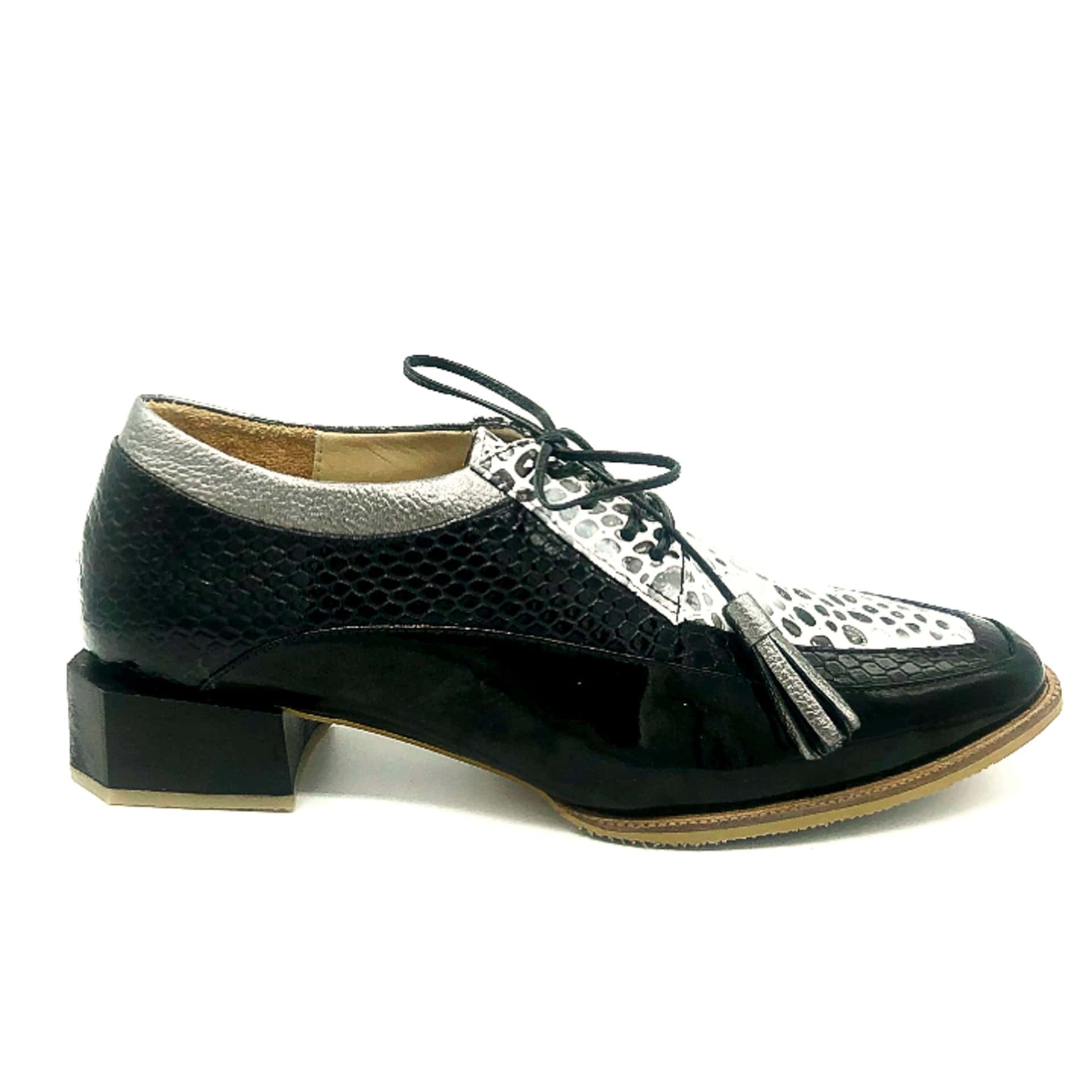 "Oxford Ursula" Mocasín en  cuero