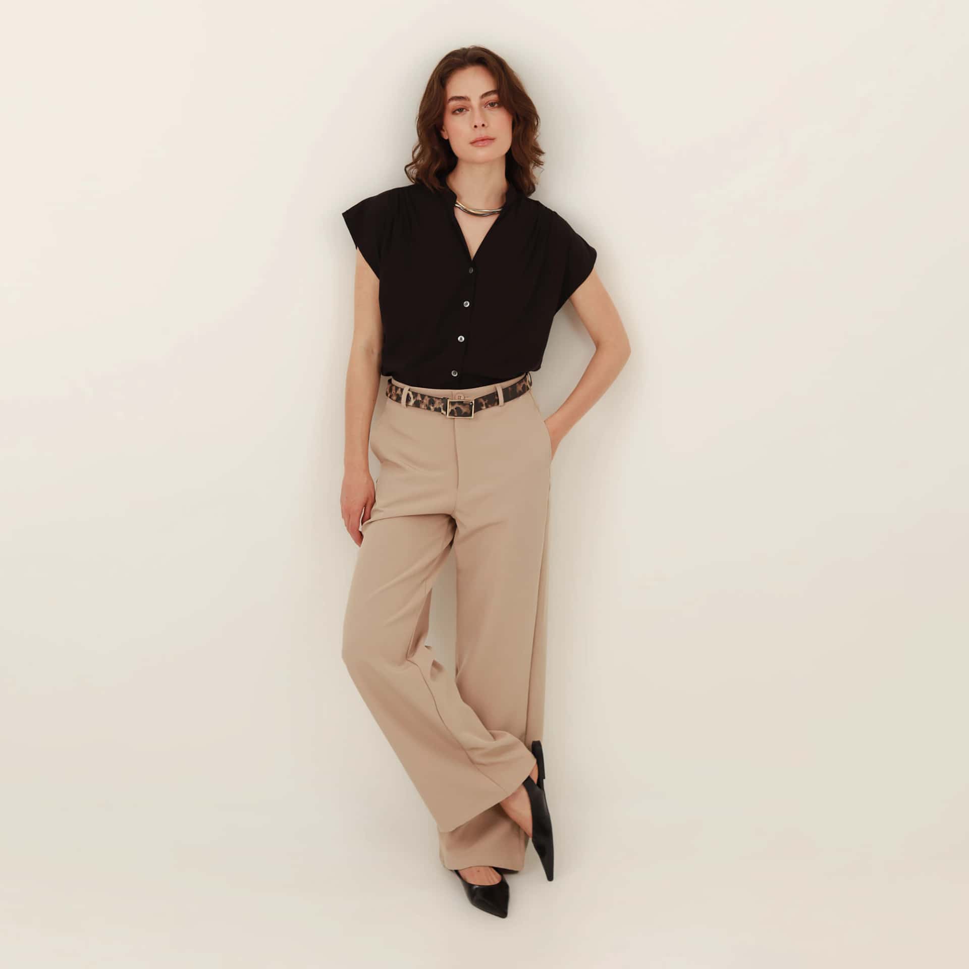 Pantalón rectobásico con pinzas