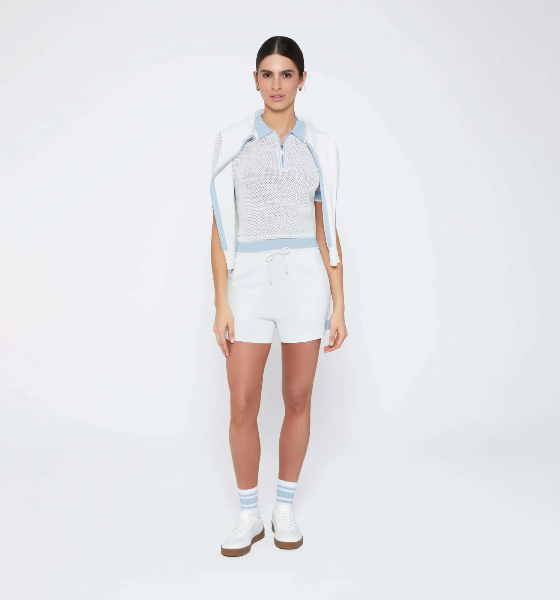 Short con bolsillo deportivo