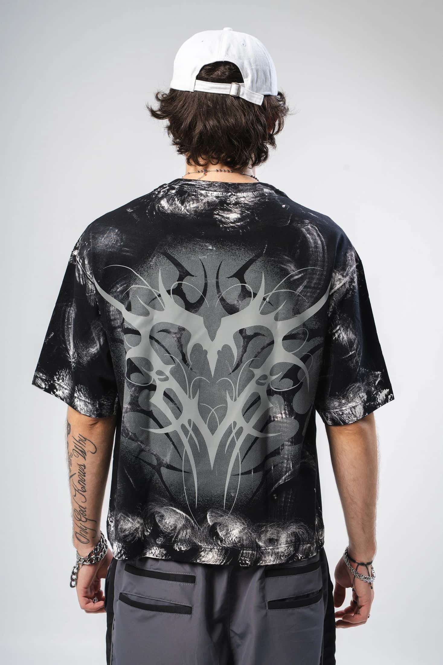 Camiseta Distressed Tribal Heart