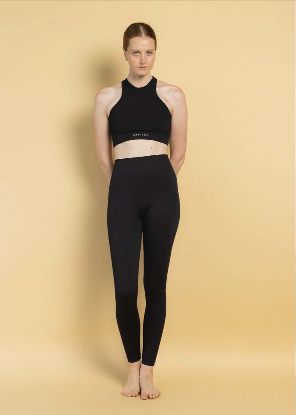 Set Halter Croptop Legging Rib Negro