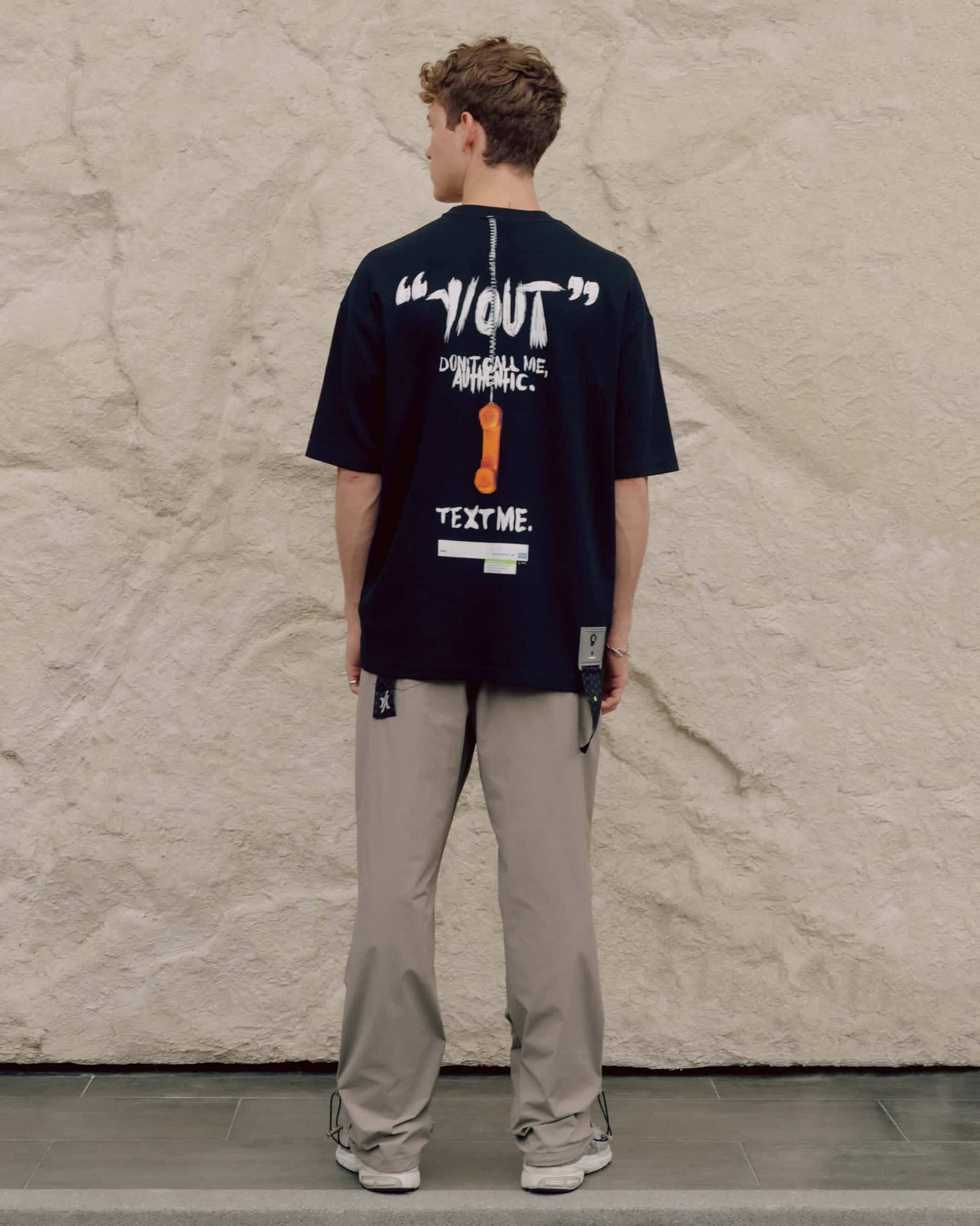 TEXT ME T-SHIRT - miniatura 6