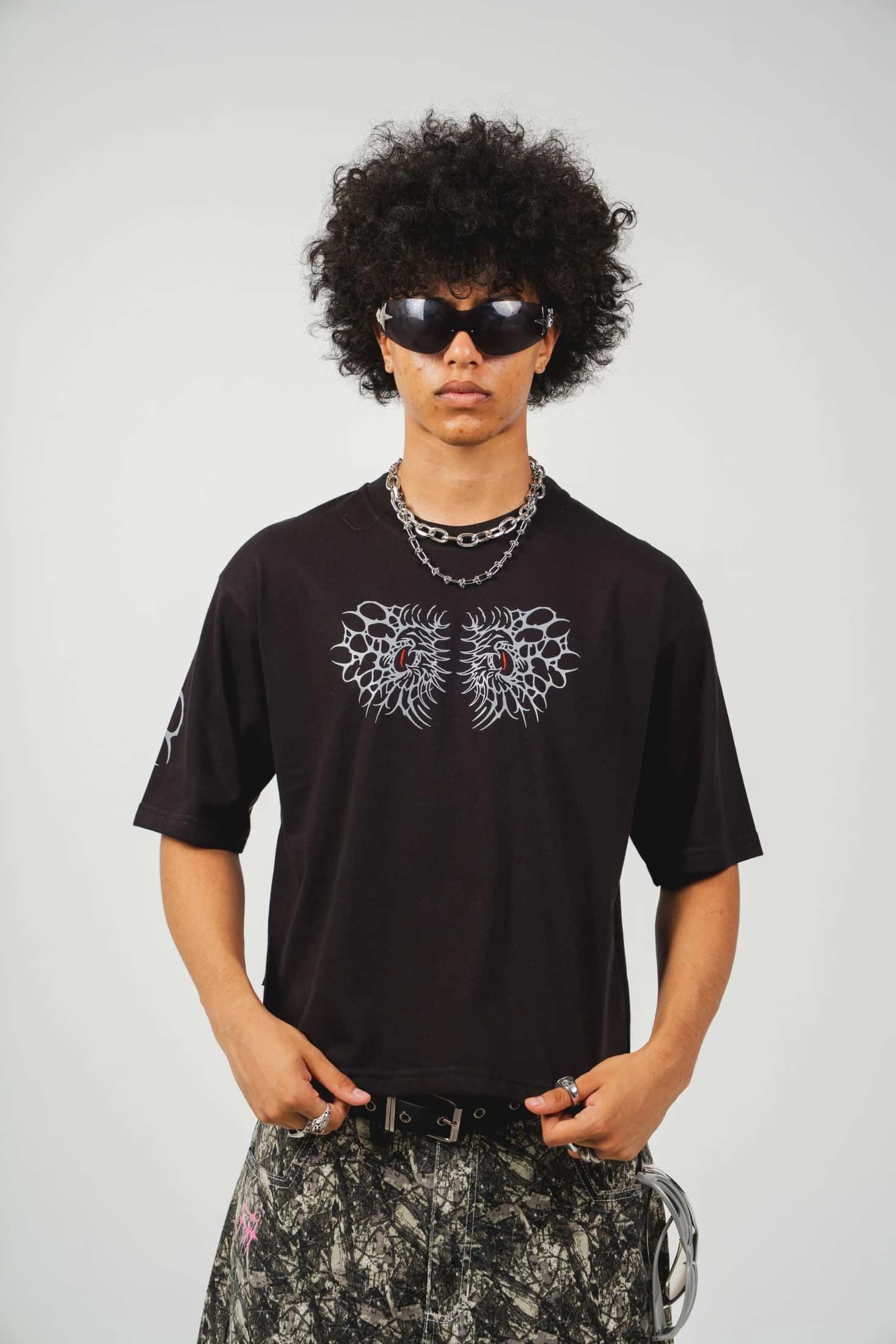 Camiseta crimson eyes - miniatura 2