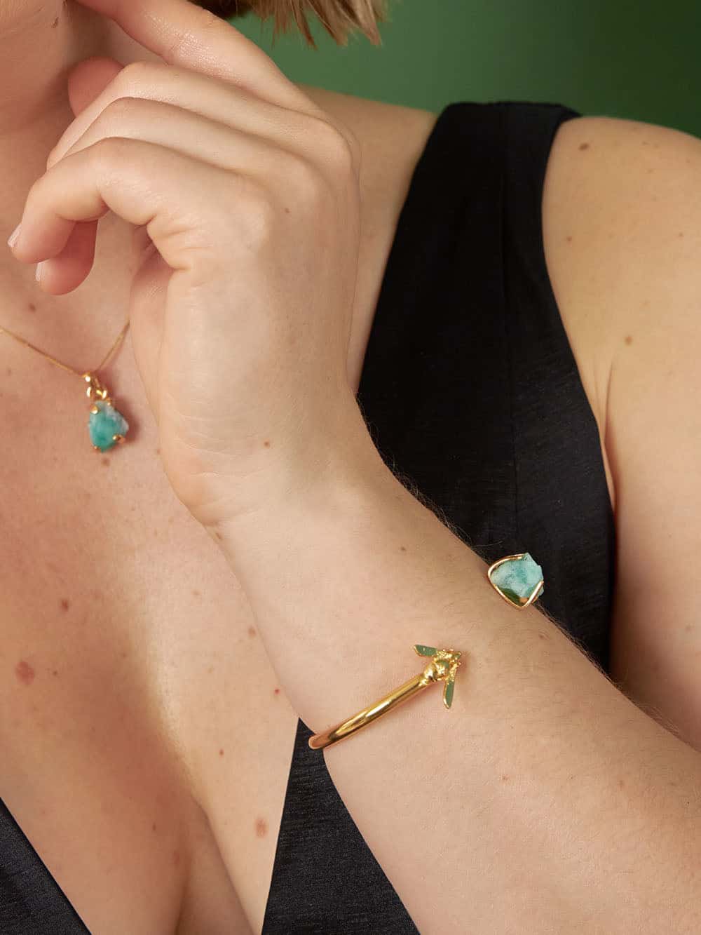 Pulsera hilo hormiga y esmeralda - miniatura 2