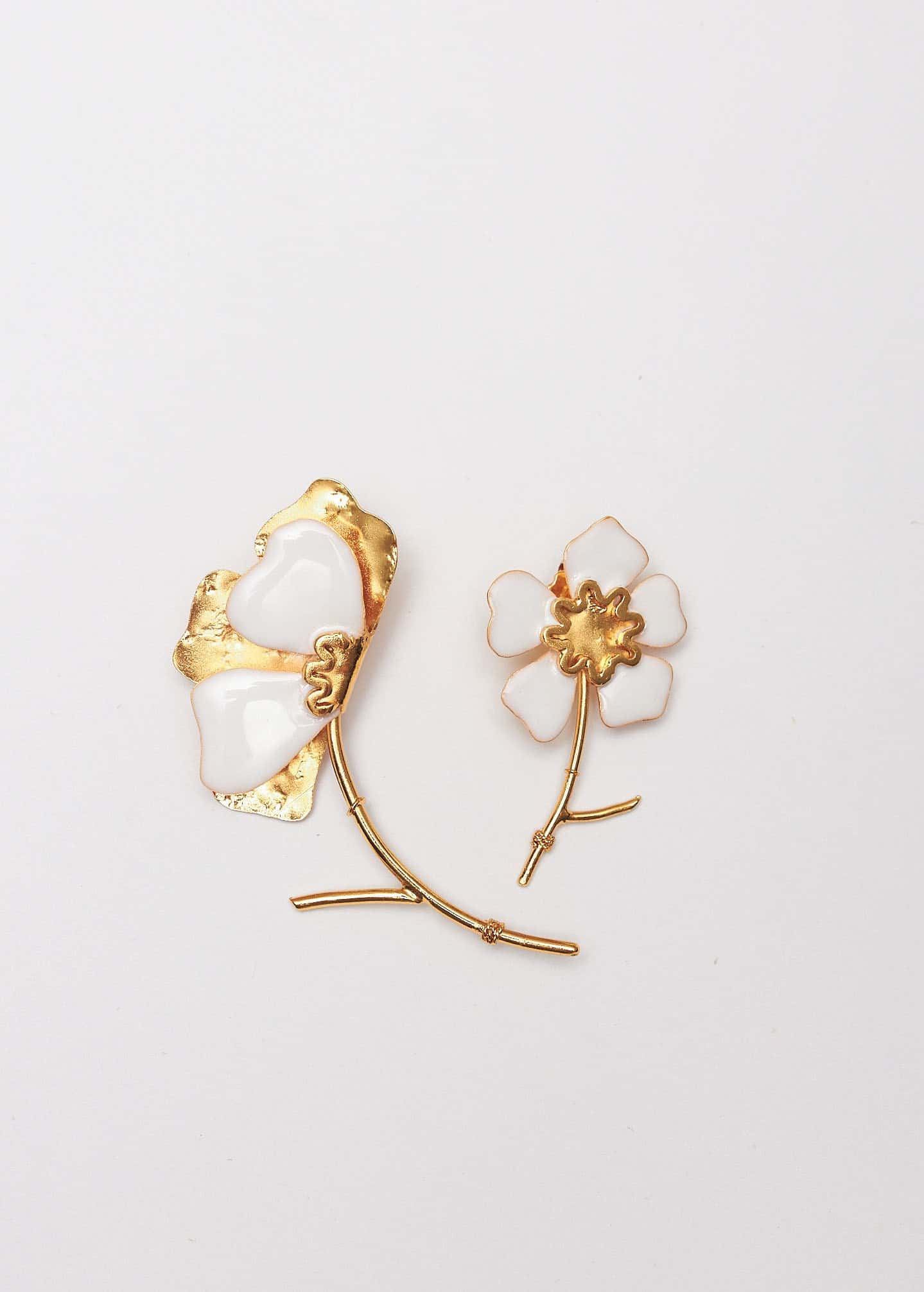 Aretes Aurora Asimetrico x Lyenzo  Blanco