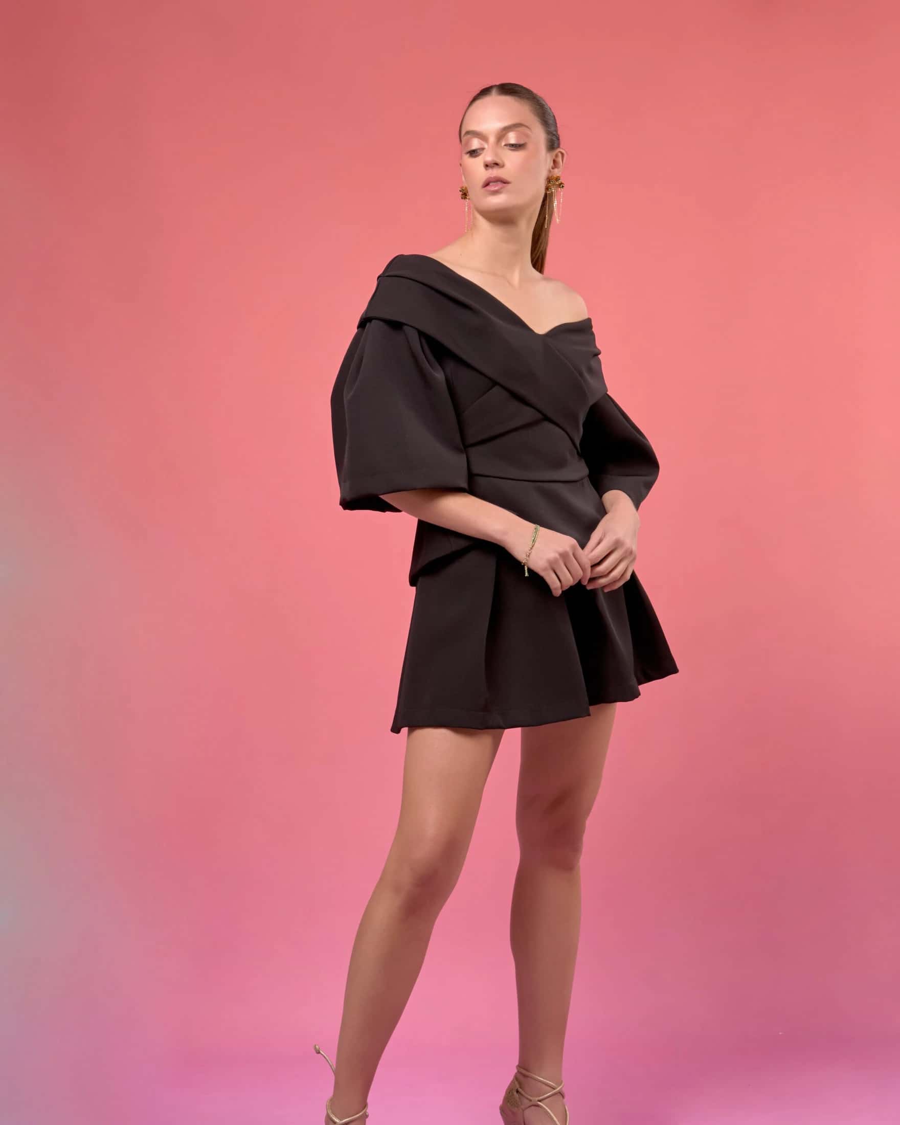 Short Kiuti Negro