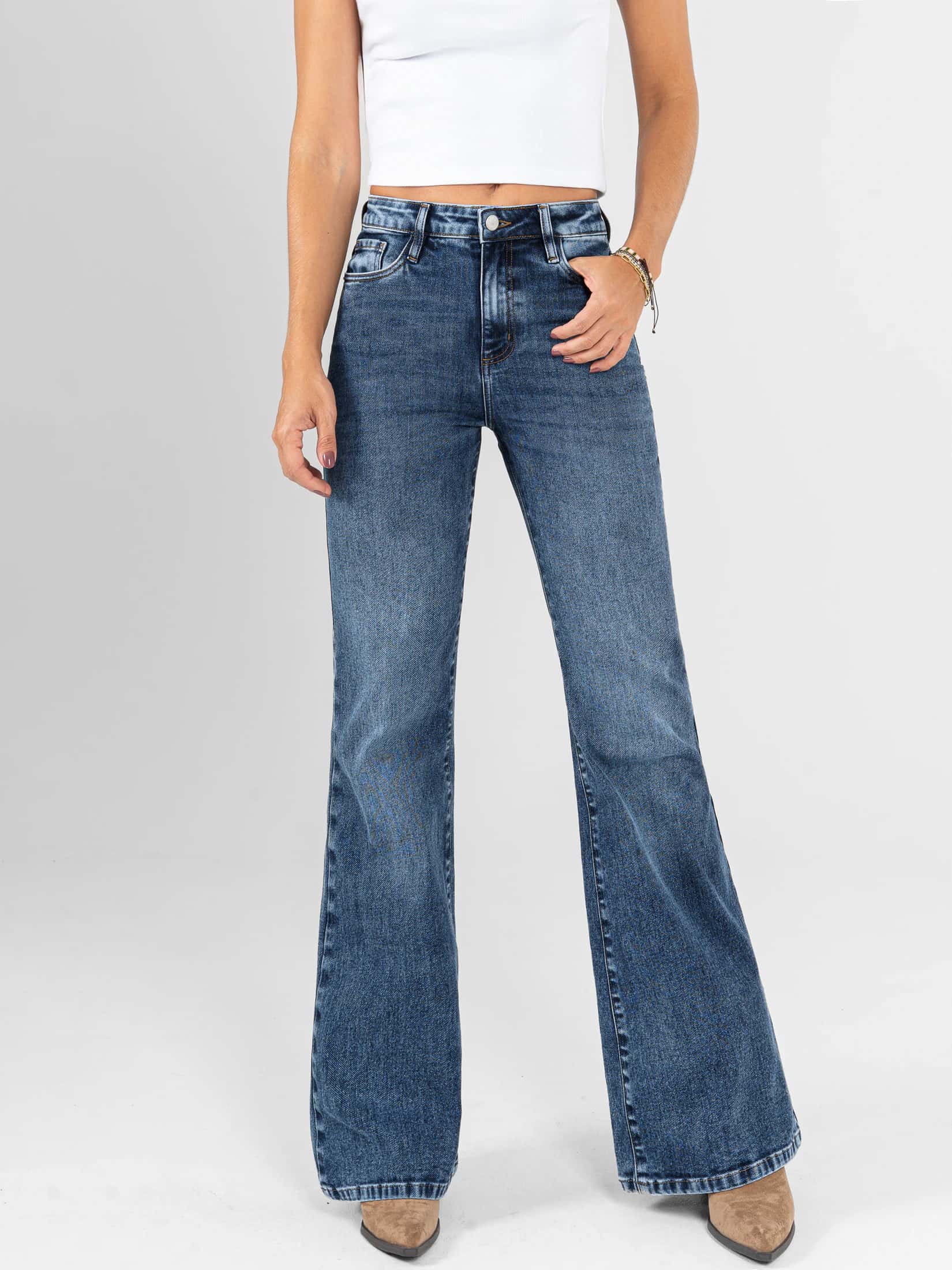 Ref: 066267 Jean flare stretch, bota ancha, tiro alto, tono azul medio.