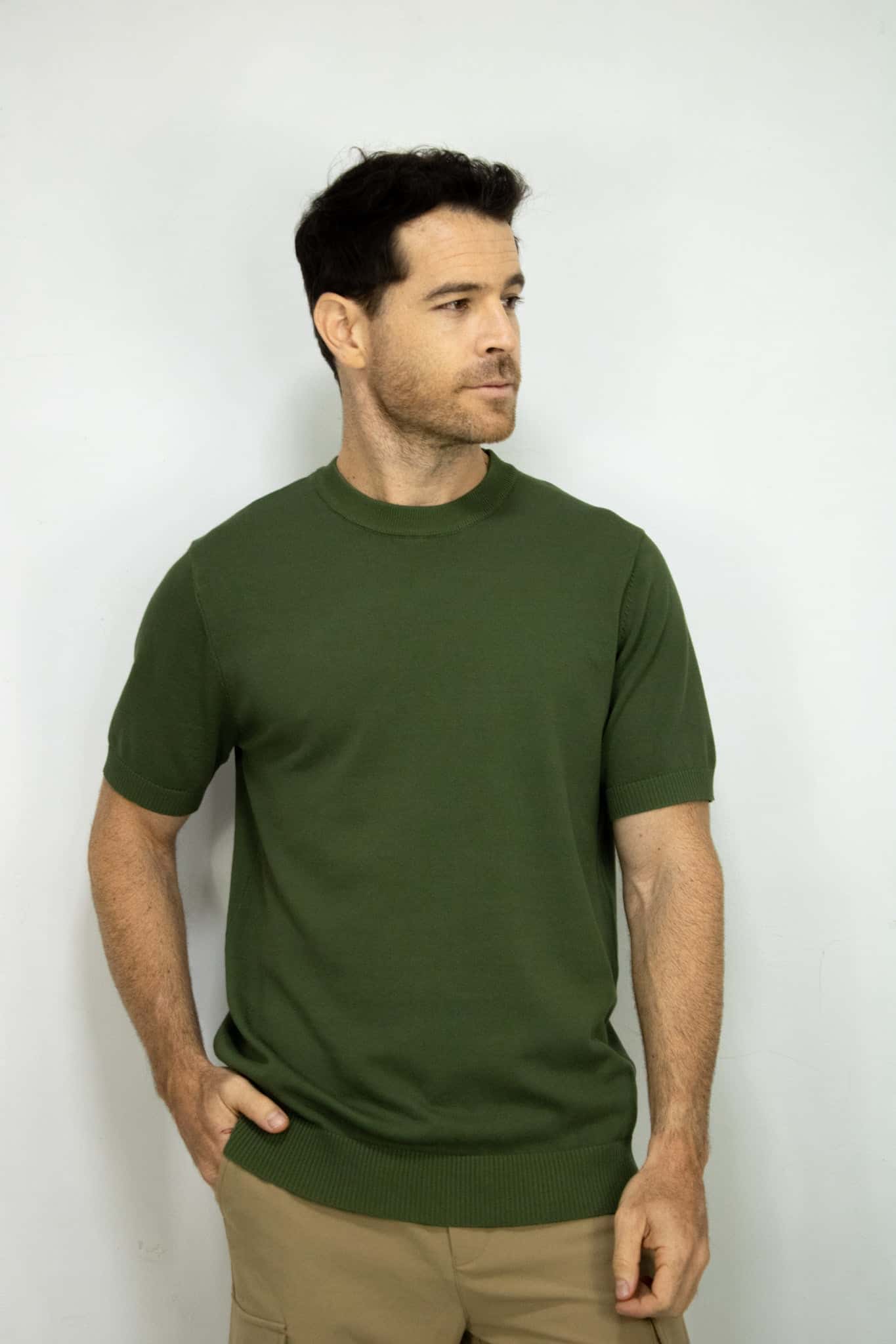 CAMISETA TEJIDA VERDE PARA HOMBRE