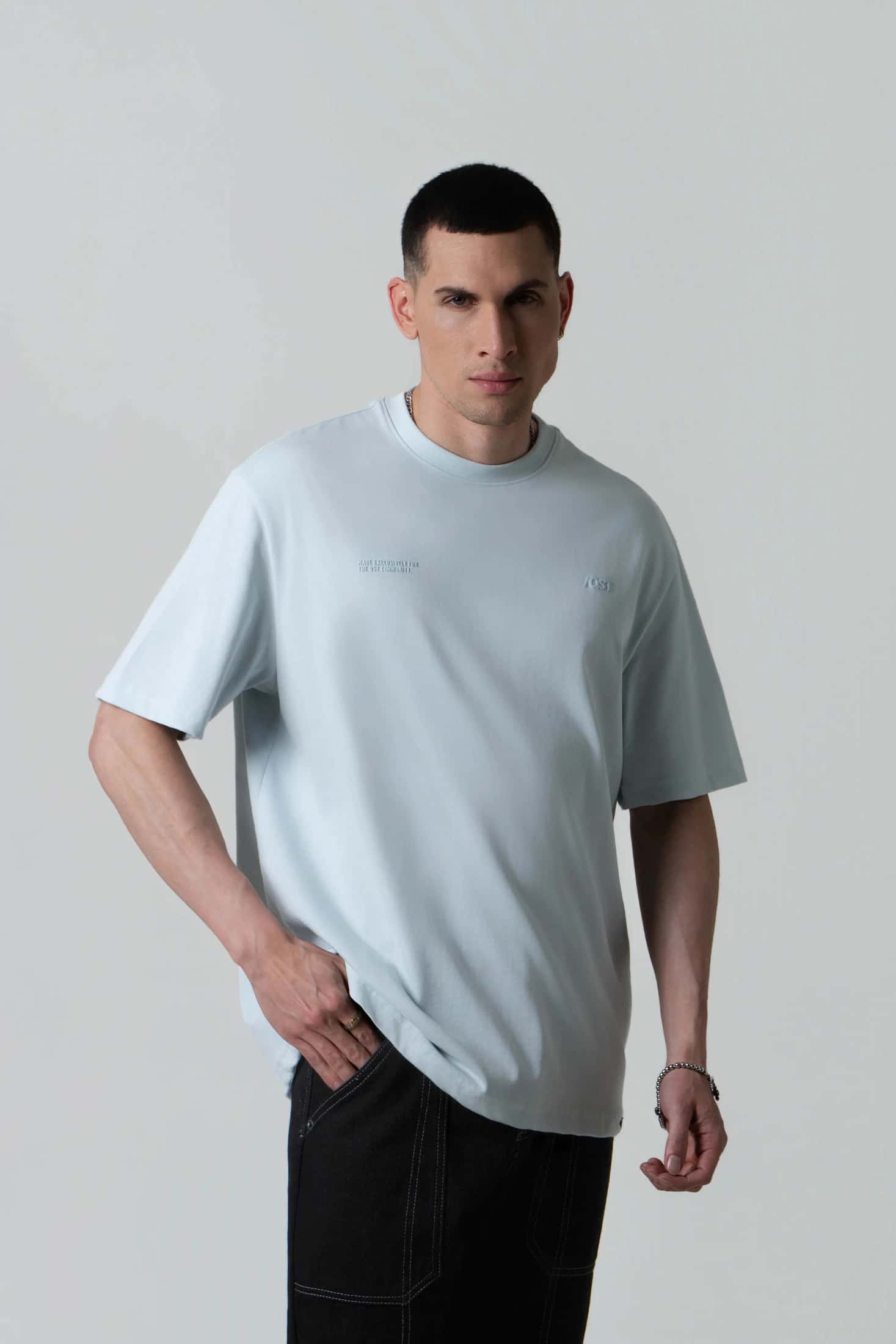 CAMISETA MANGA CORTA COLOR AZUL BALADA